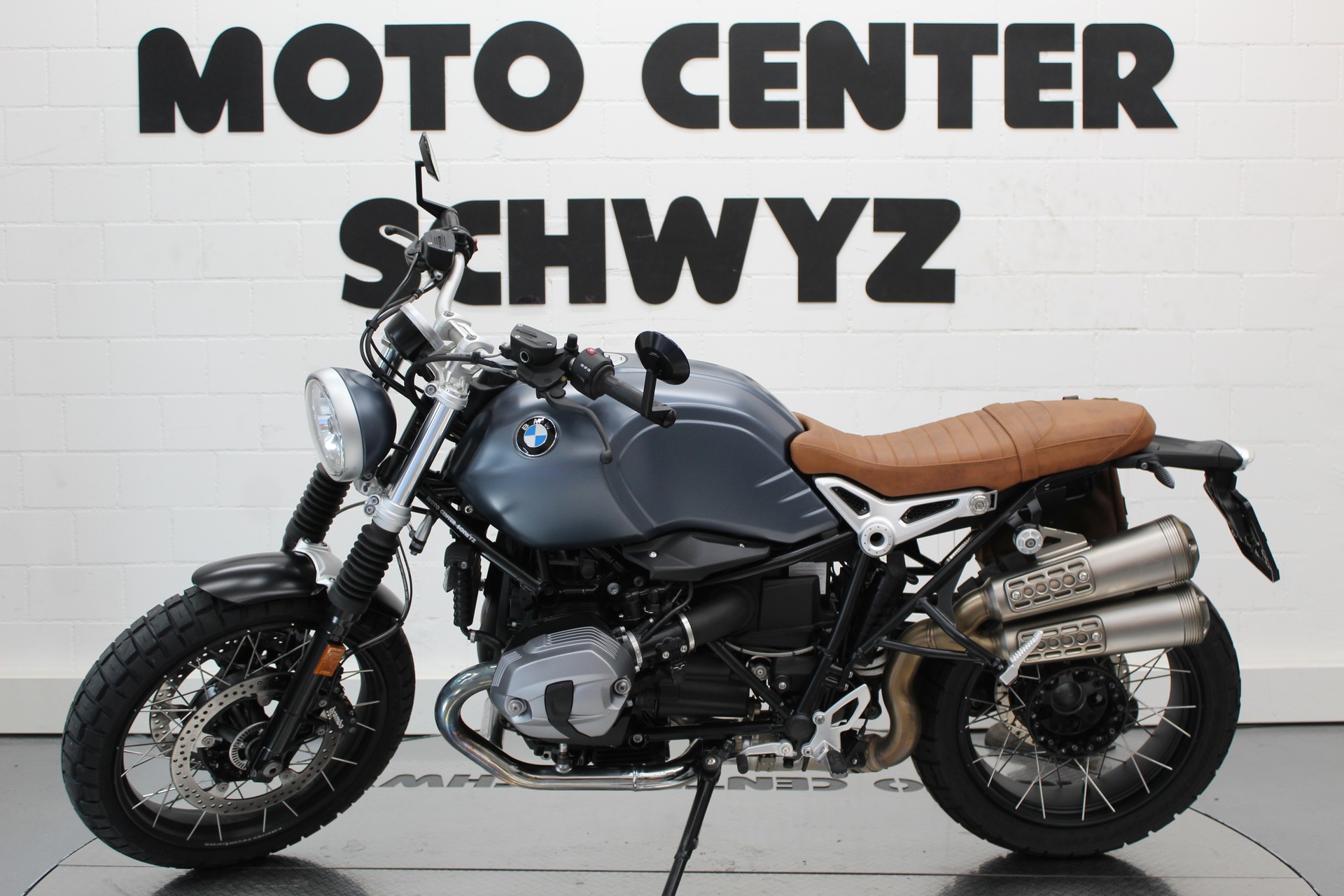 BMW R nineT Scrambler ABS-image-5