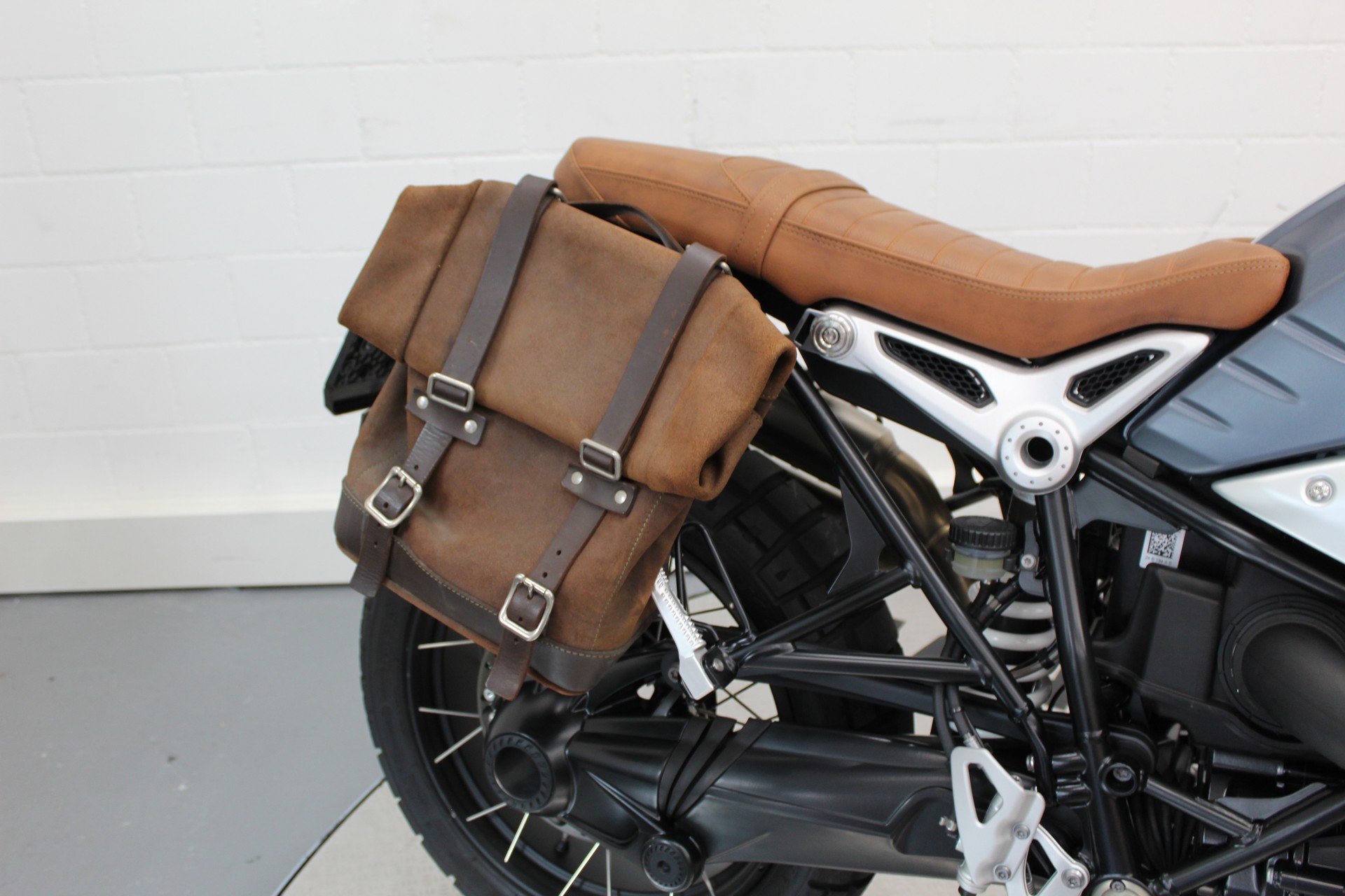 BMW R nineT Scrambler ABS-image-8