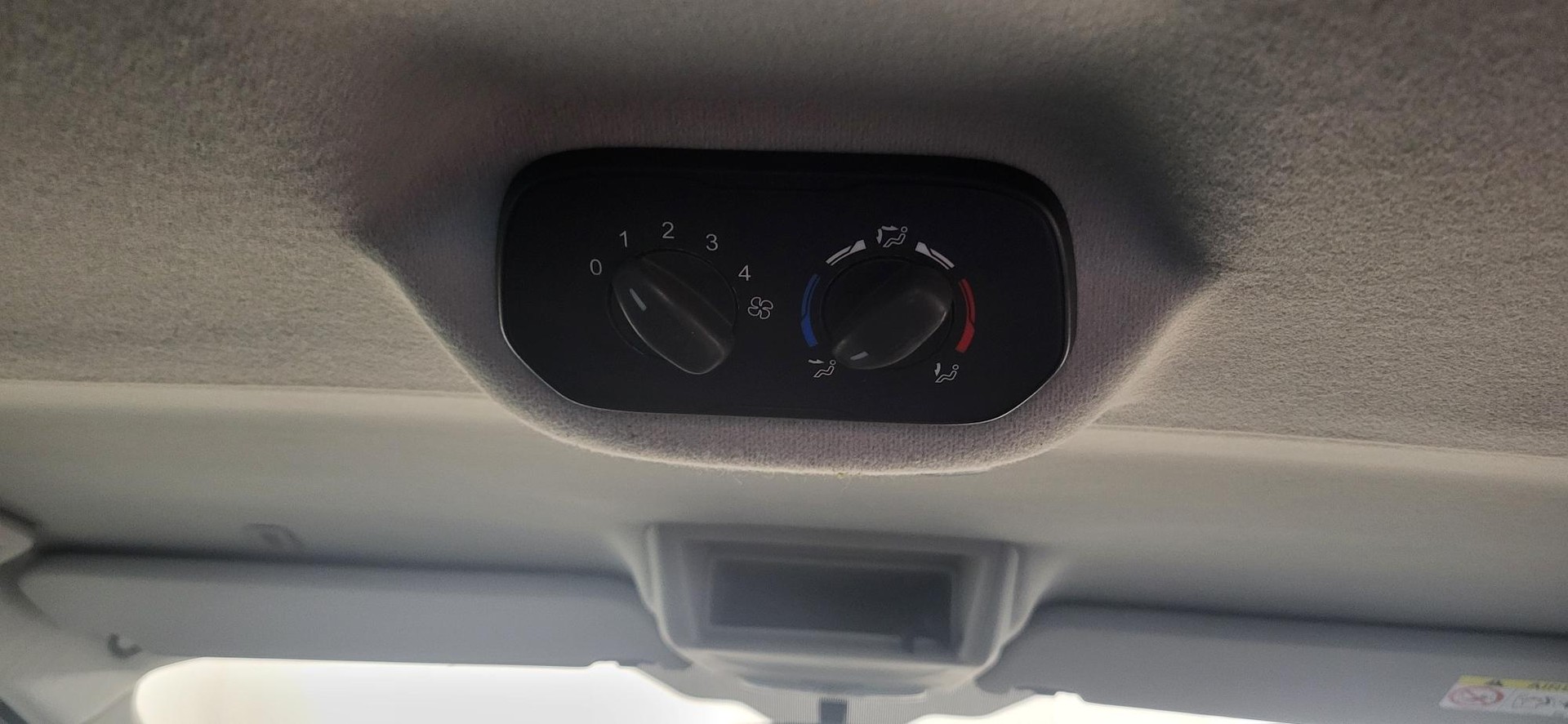 FORD Transit Custom 300 L1H1 Trend-image-14
