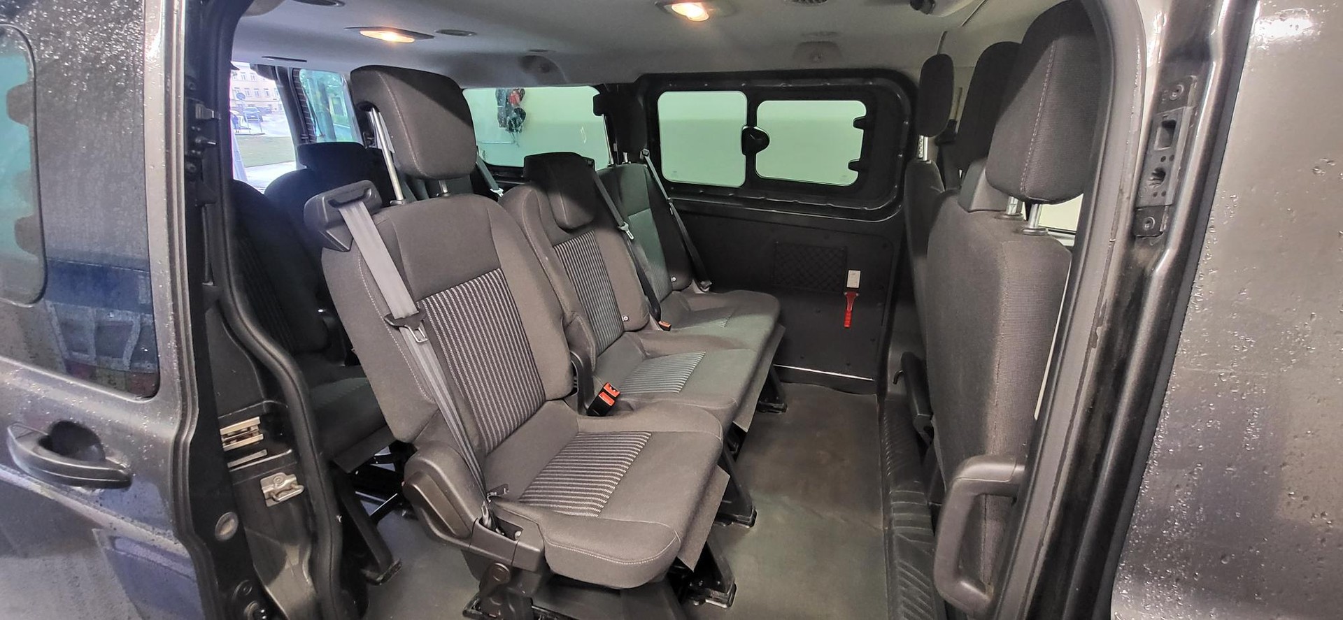 FORD Transit Custom 300 L1H1 Trend-image-10