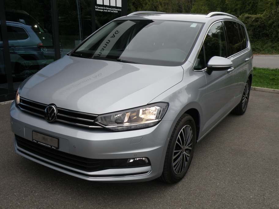 VW Touran 1.5 TSI Highline DSG-image-1
