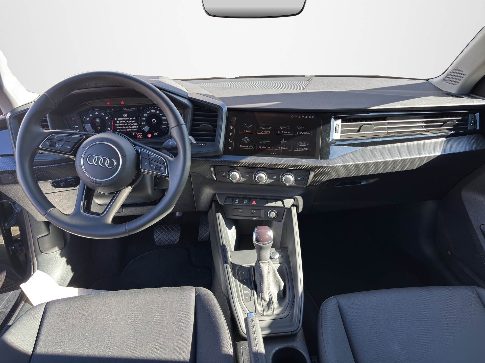 AUDI A1 Sportback 30 TFSI Attraction S-tronic-image-14