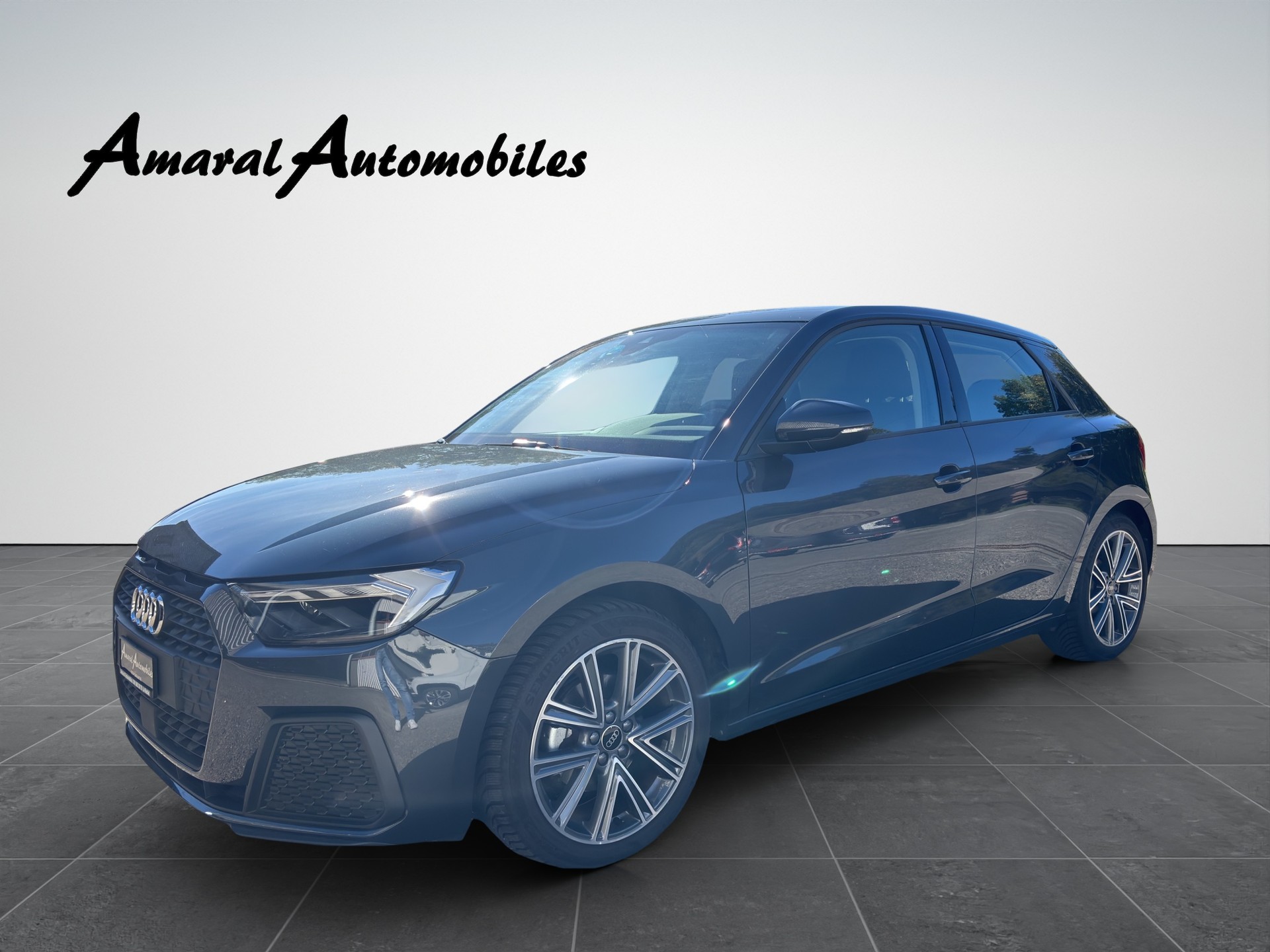 AUDI A1 Sportback 30 TFSI Attraction S-tronic-image-1