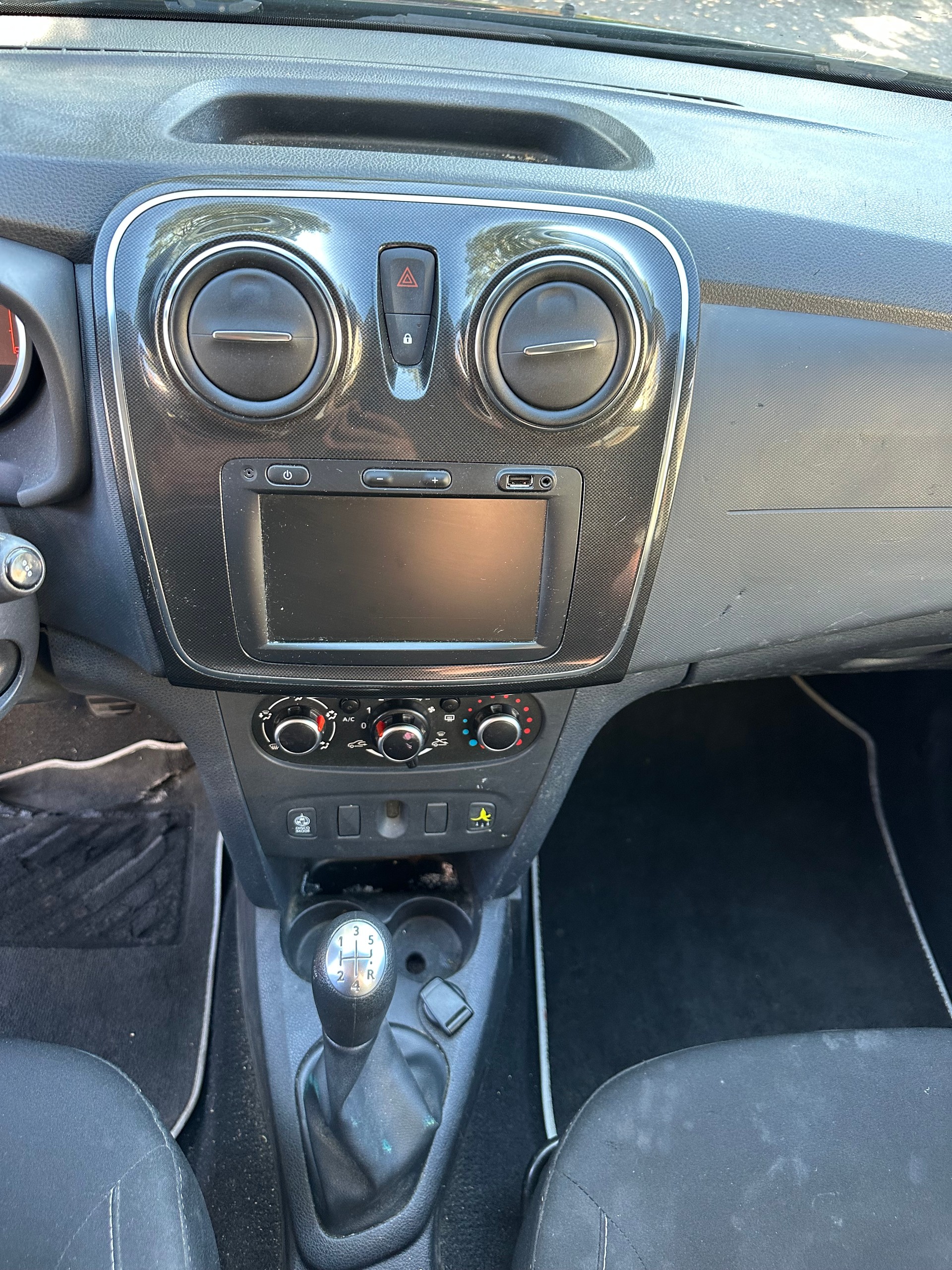 DACIA Sandero 1.0 Comfort-image-7