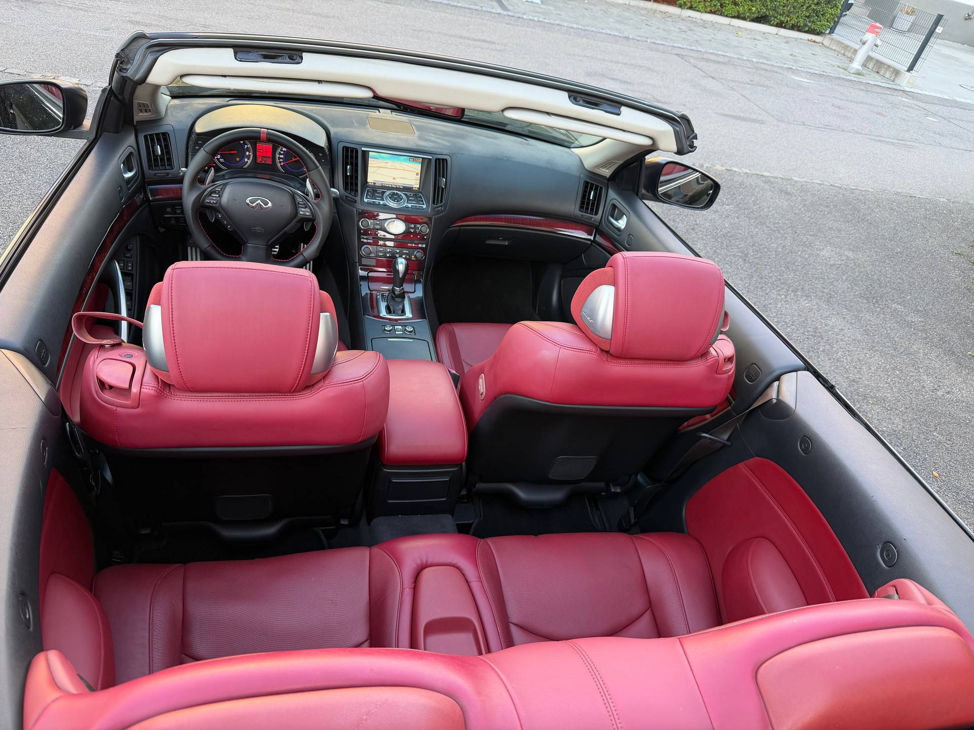 INFINITI G37 Cabrio GT Premium Automatic-image-13