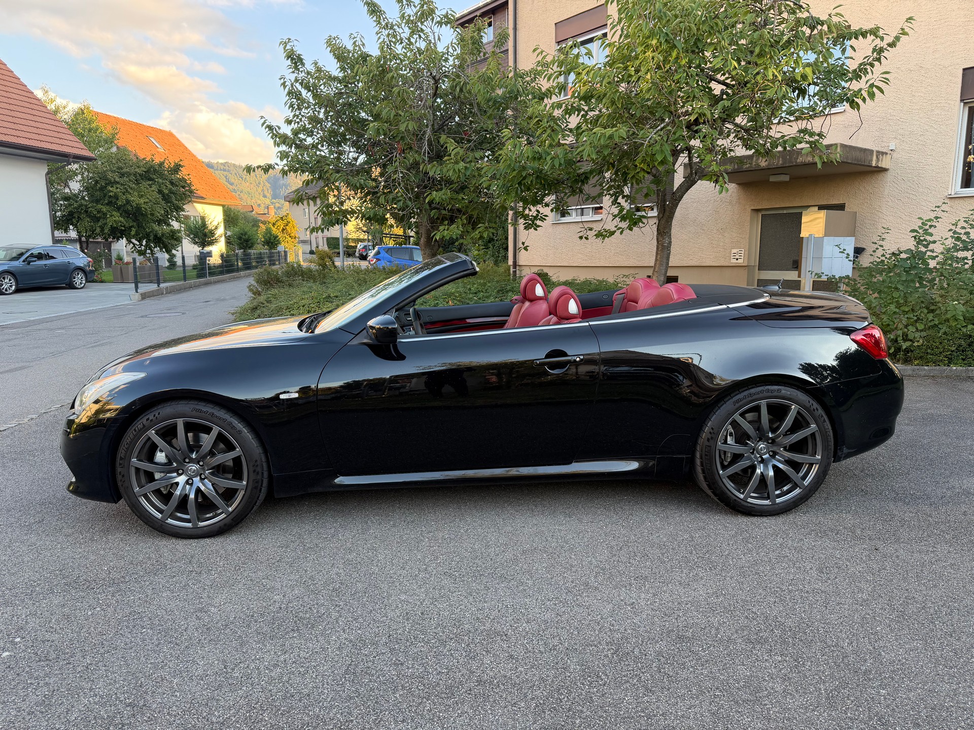 INFINITI G37 Cabrio GT Premium Automatic-image-7