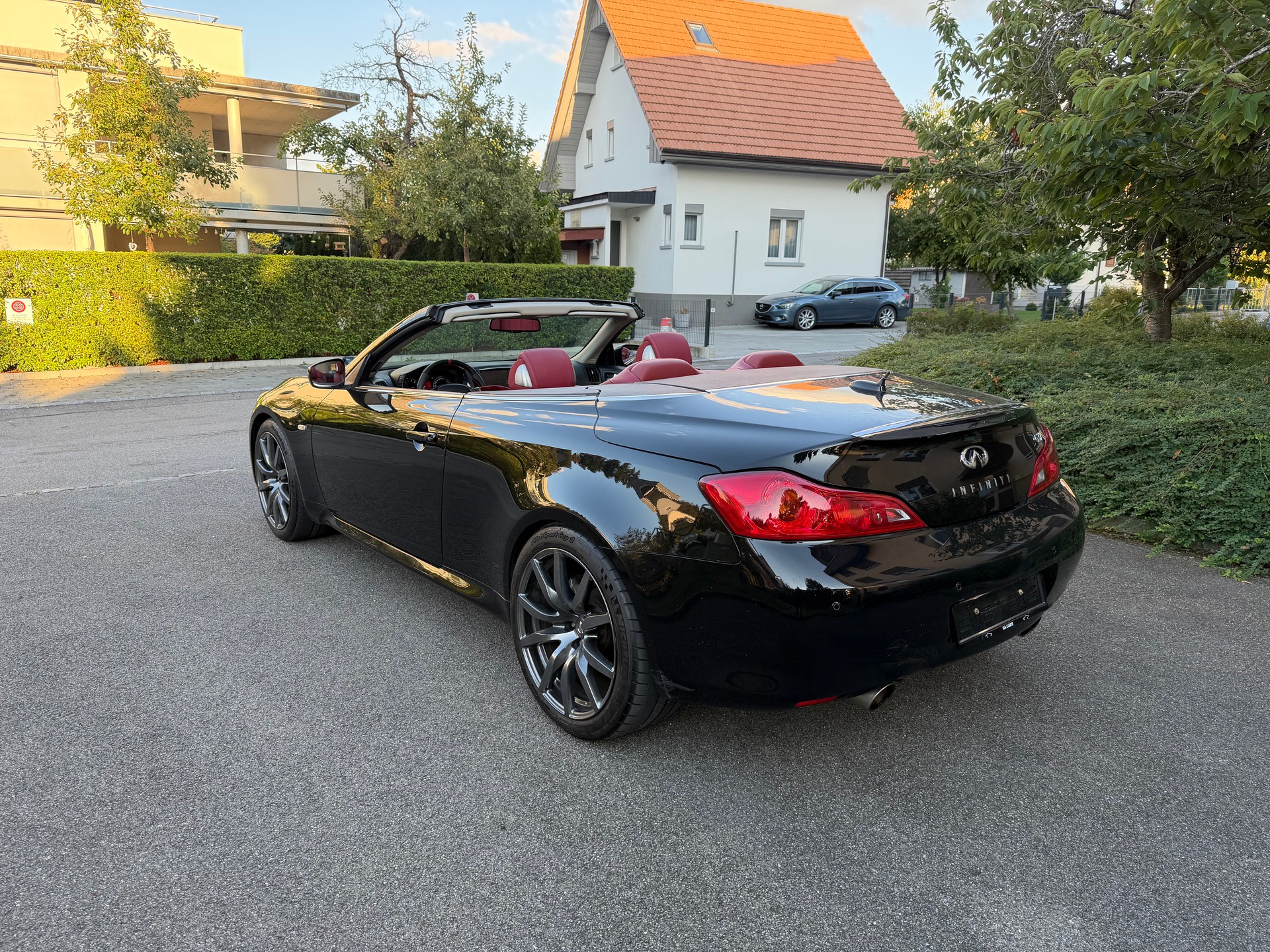INFINITI G37 Cabrio GT Premium Automatic-image-8