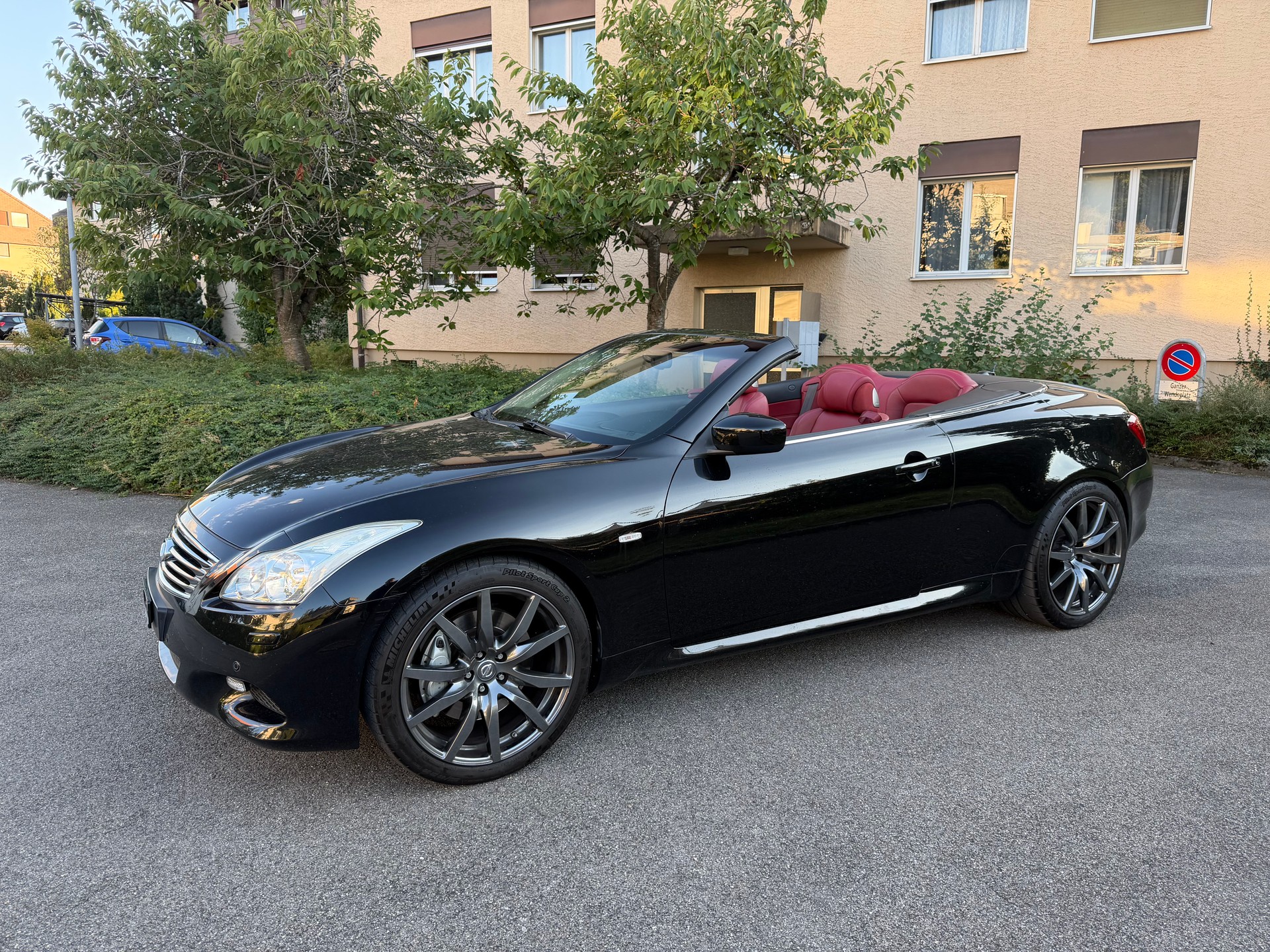 INFINITI G37 Cabrio GT Premium Automatic-image-6