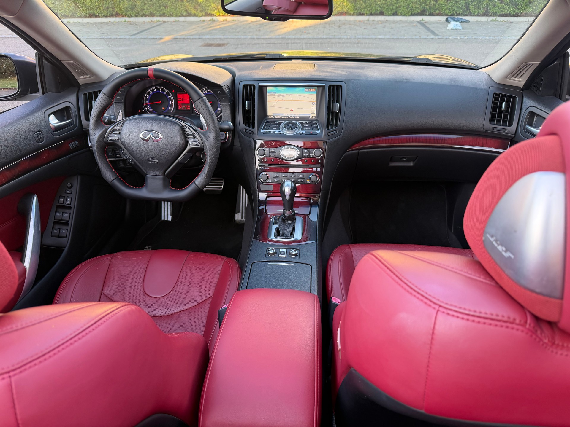 INFINITI G37 Cabrio GT Premium Automatic-image-14
