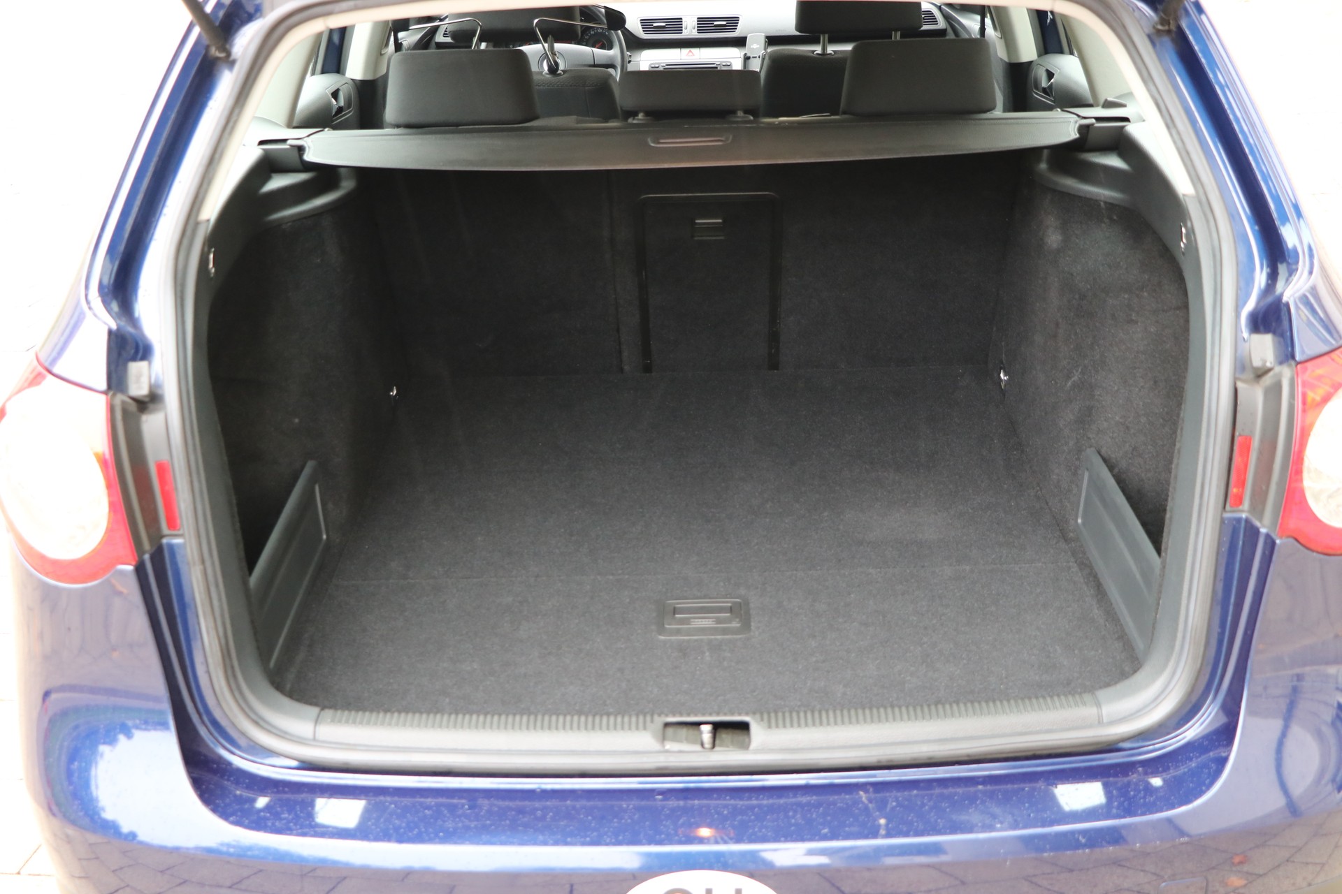 VW Passat Variant 2.0 TDI Comfortline-image-14