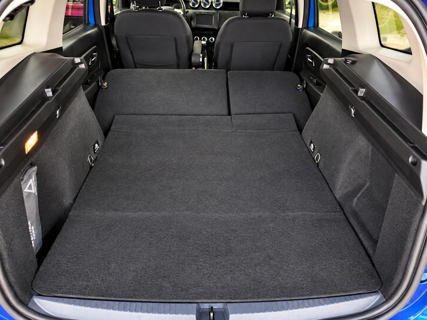 DACIA Duster TCe 150 Ultimate 4x4-image-11