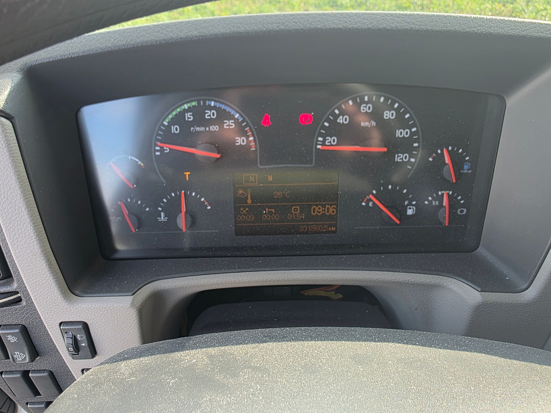 VOLVO-image-10