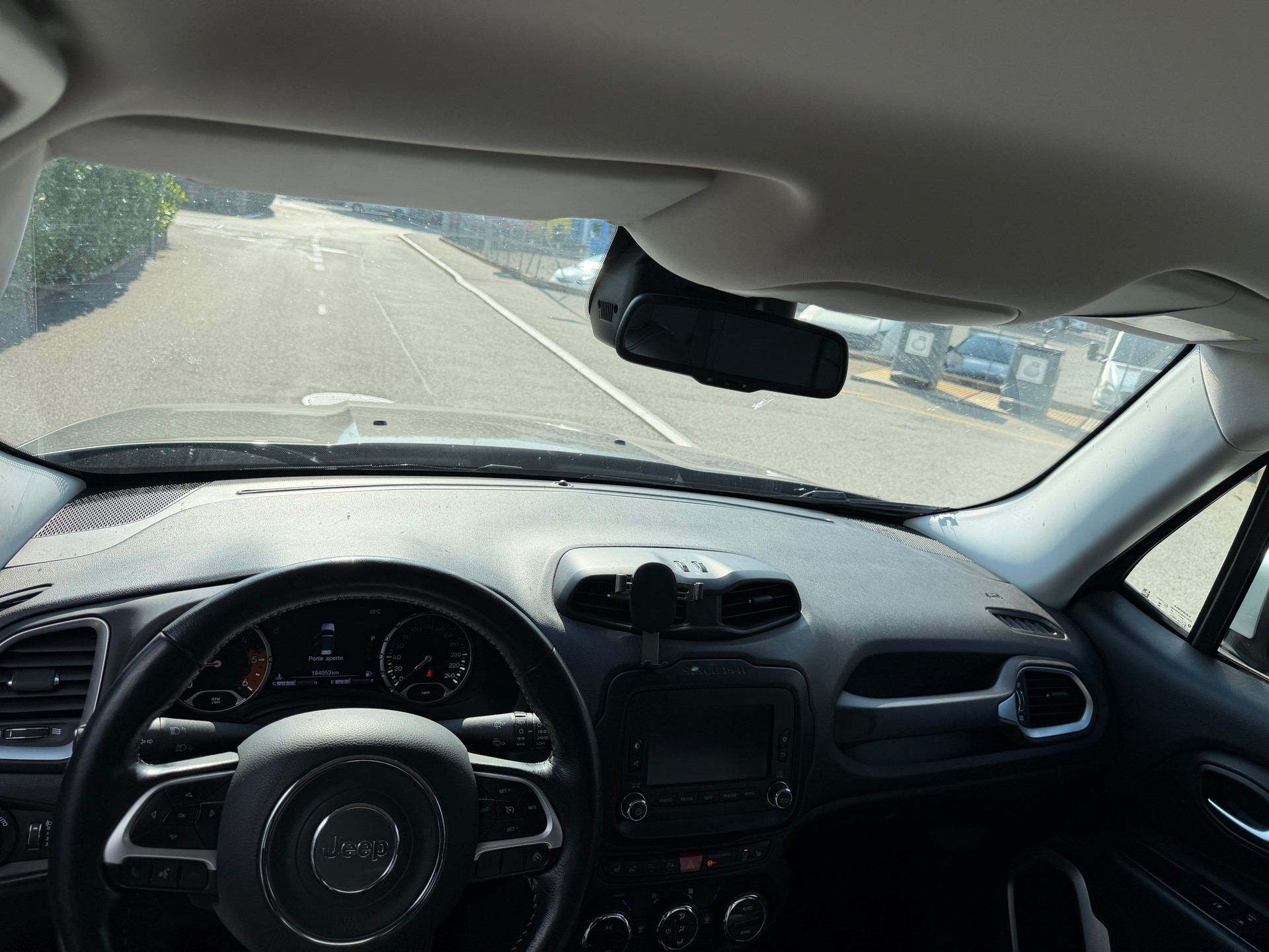 JEEP Renegade 2.0 CRD Limited AWD + Low Range 9ATX-image-10