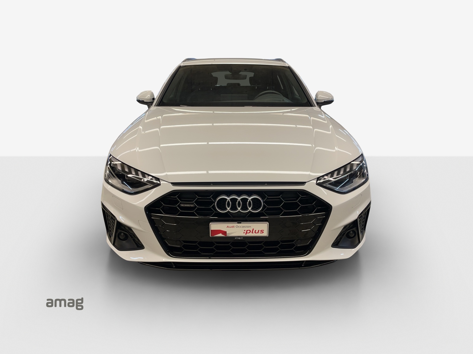 AUDI A4 Avant 40 TDI S line Attraction quattro S-tronic-image-6