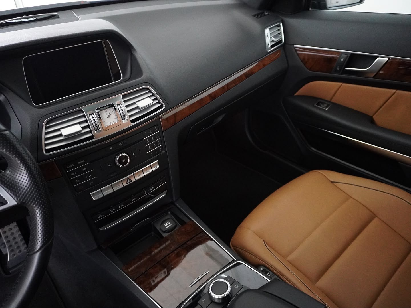 MERCEDES-BENZ E 250 7G-Tronic AMG Sport Coupé-image-9