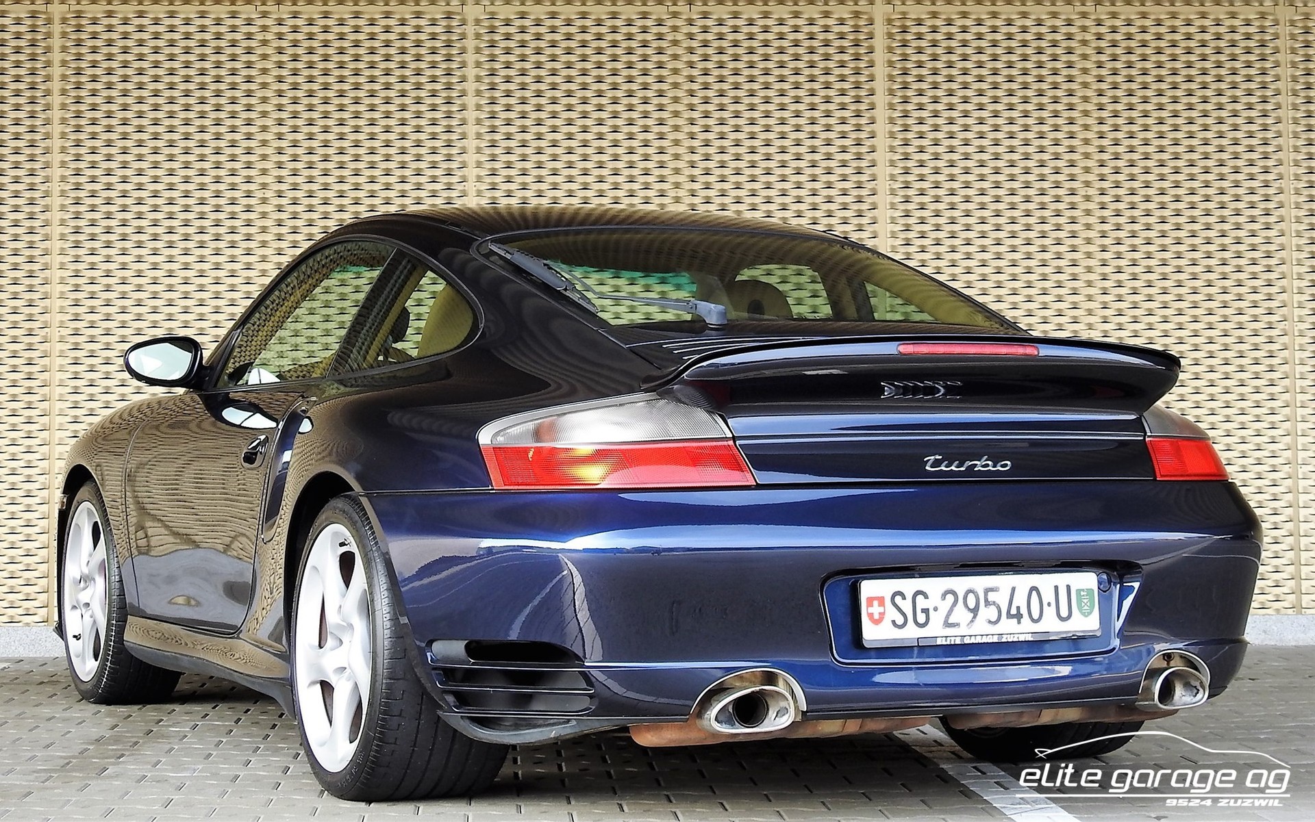 PORSCHE 911 Turbo-image-4