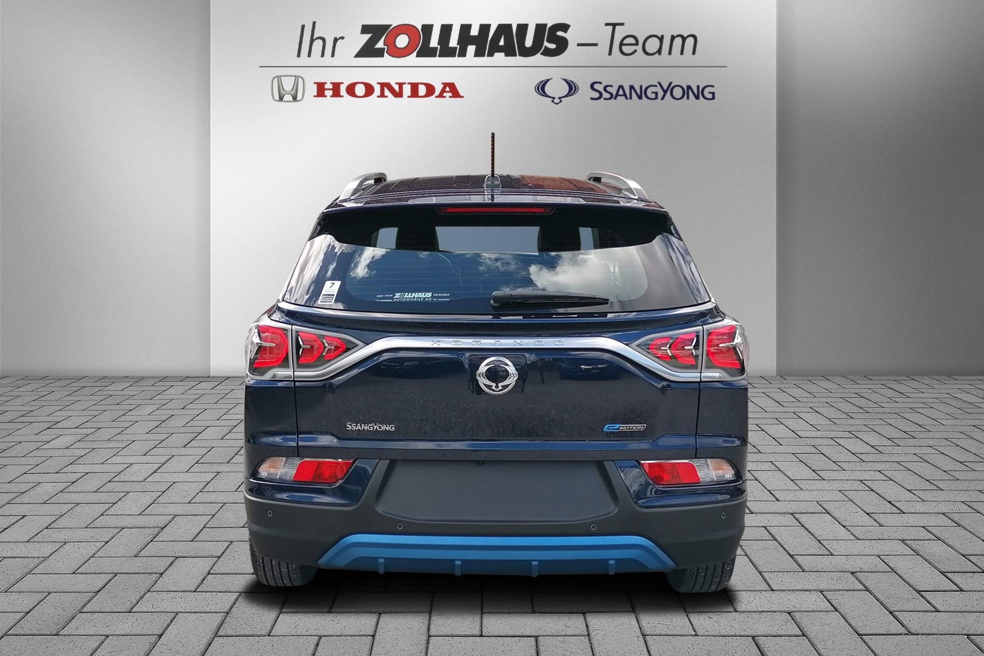 KGM-SsangYong Korando eMotion Titanium-showroom-element-3