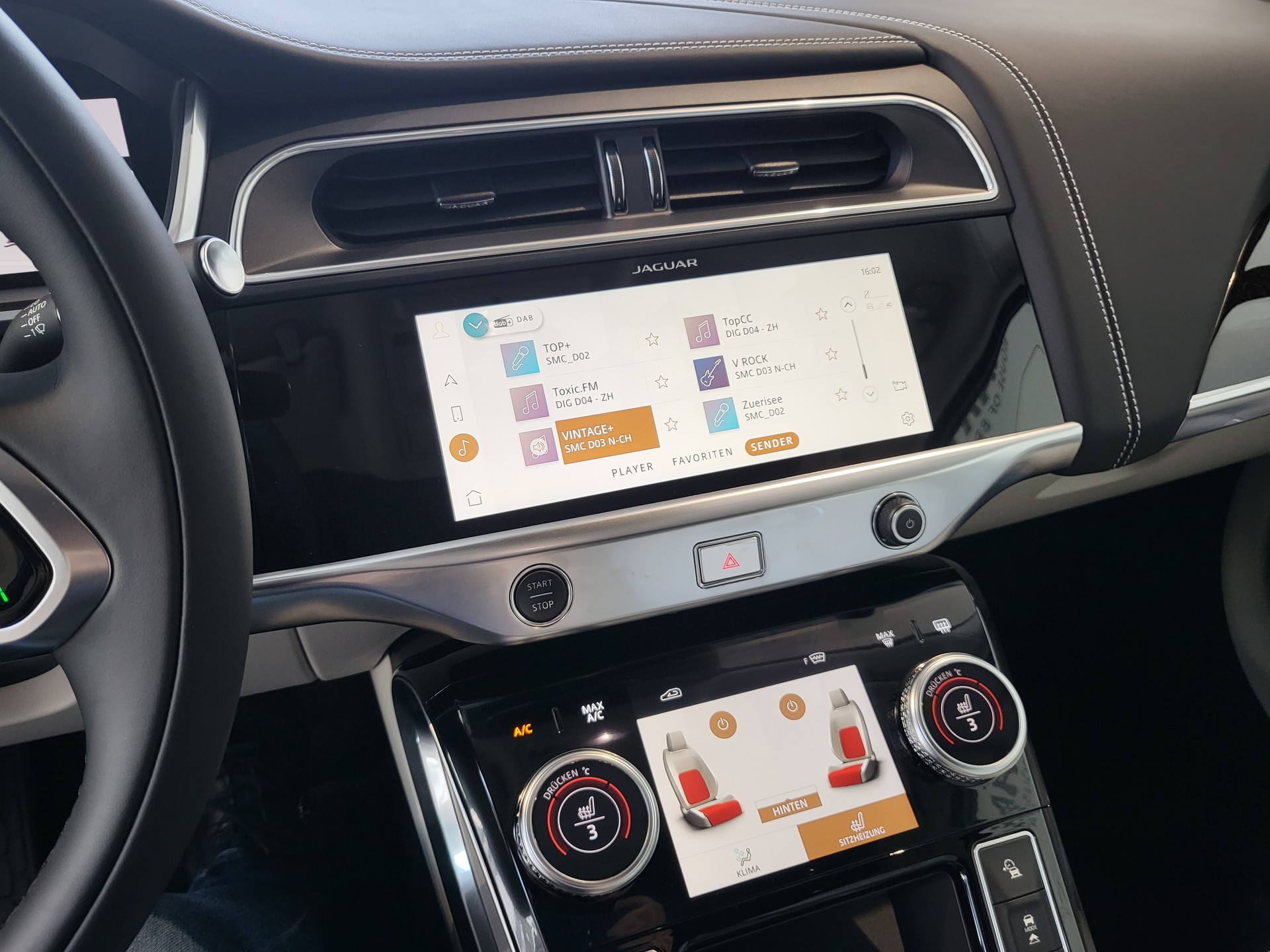 JAGUAR I-Pace EV400 HSE AWD-image-10