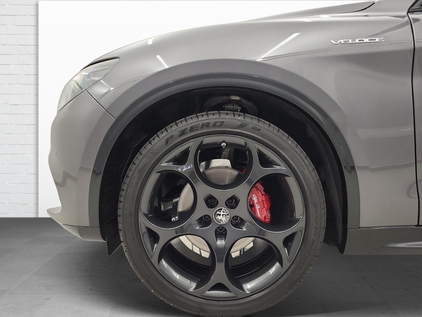 ALFA ROMEO Stelvio 2.0 Q4 280 Veloce-image-4