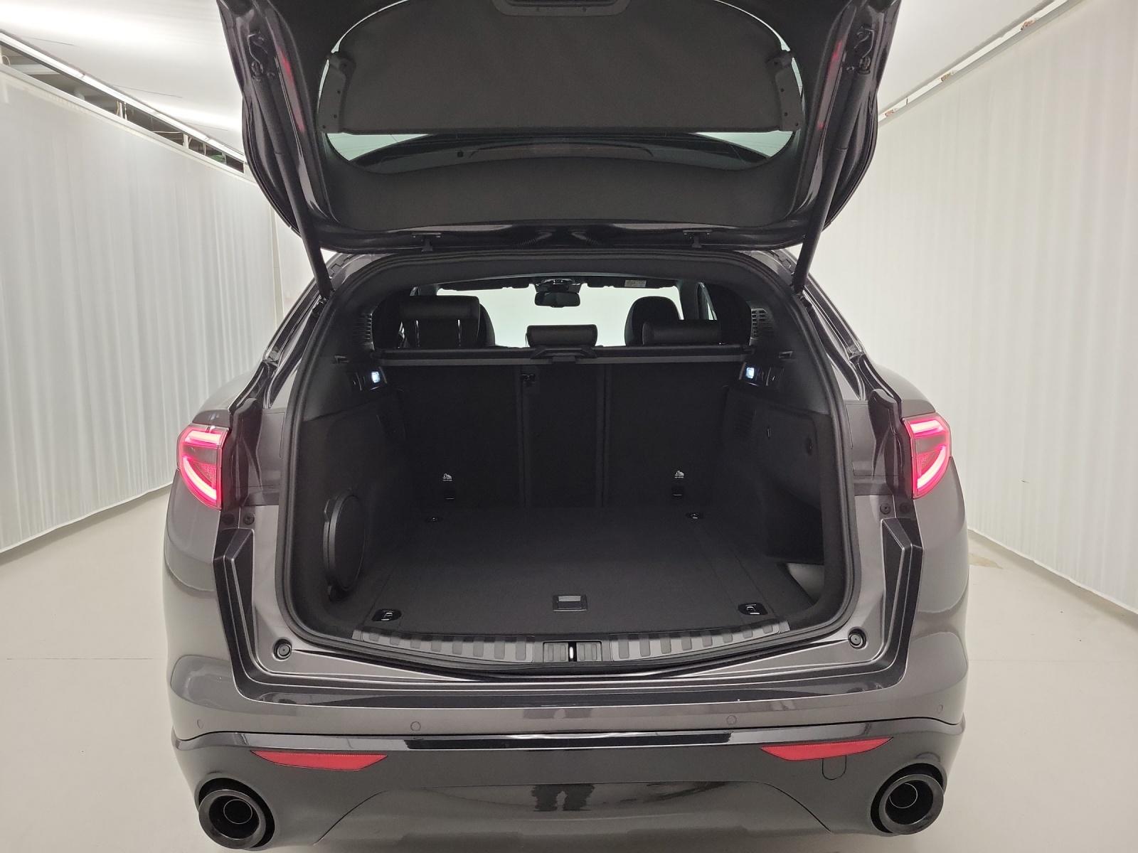 ALFA ROMEO Stelvio 2.0 Q4 280 Veloce-image-9