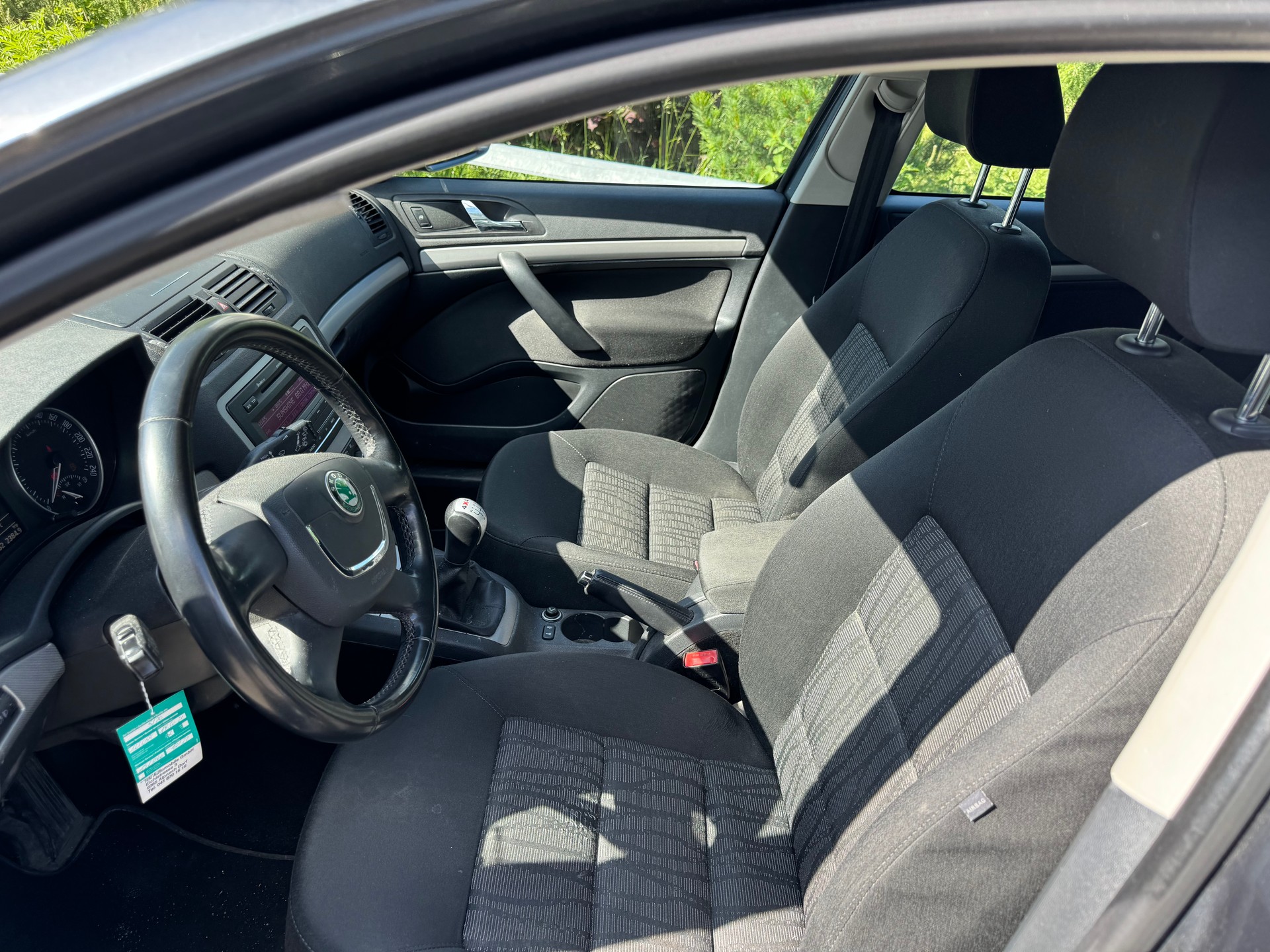 SKODA Octavia Combi 1.8 TSI Adventure 4x4-image-9