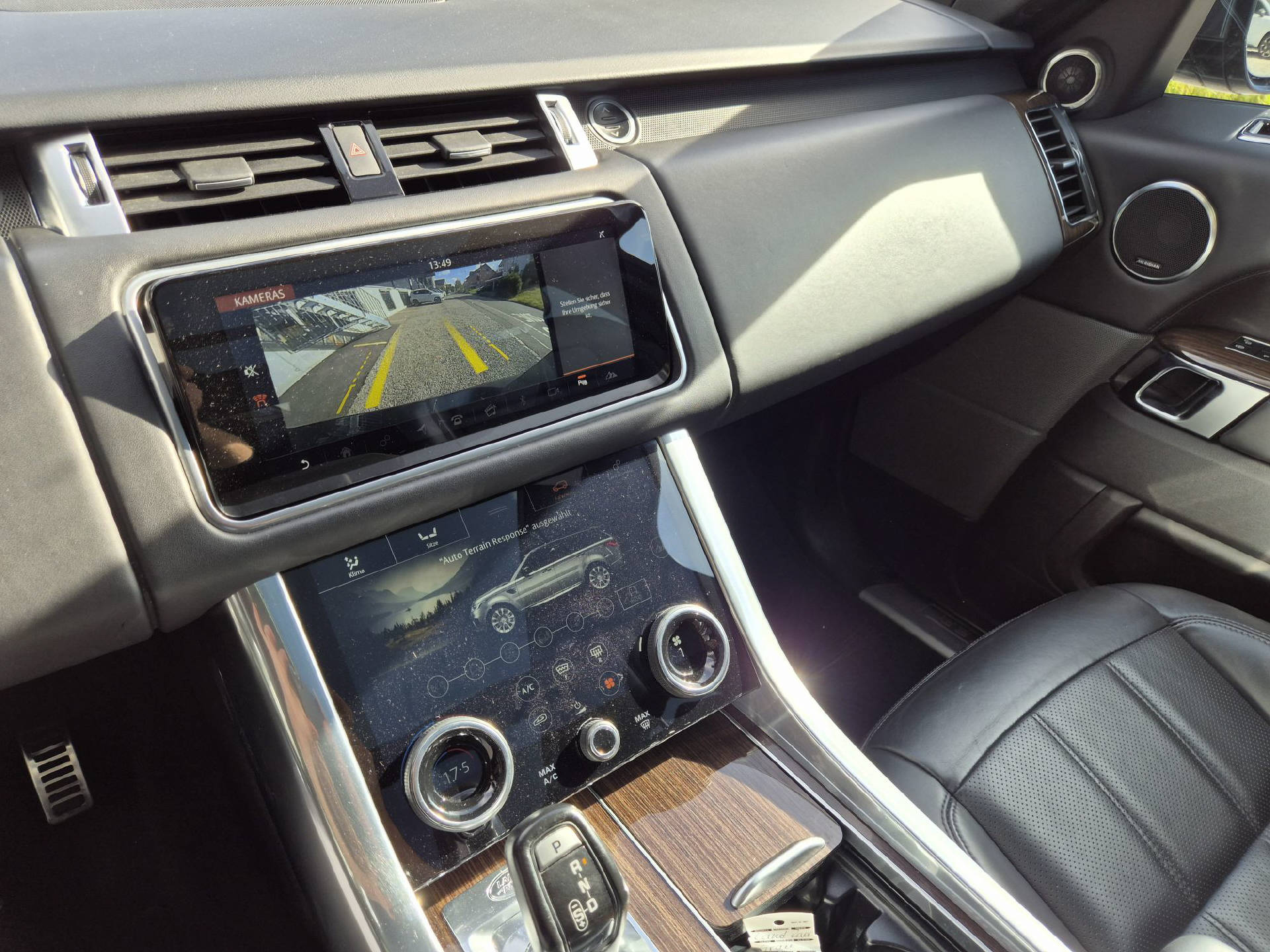 LAND ROVER Range Rover Sport 3.0 SDV6 HSE Dynamic-image-11