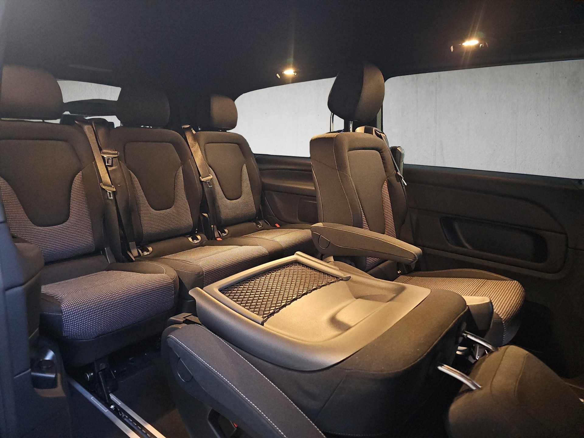 MERCEDES-BENZ V 250 d lang Style 9G-Tronic-image-8