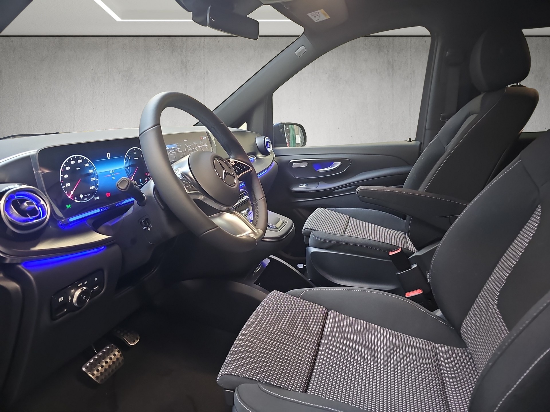 MERCEDES-BENZ V 250 d lang Style 9G-Tronic-image-6
