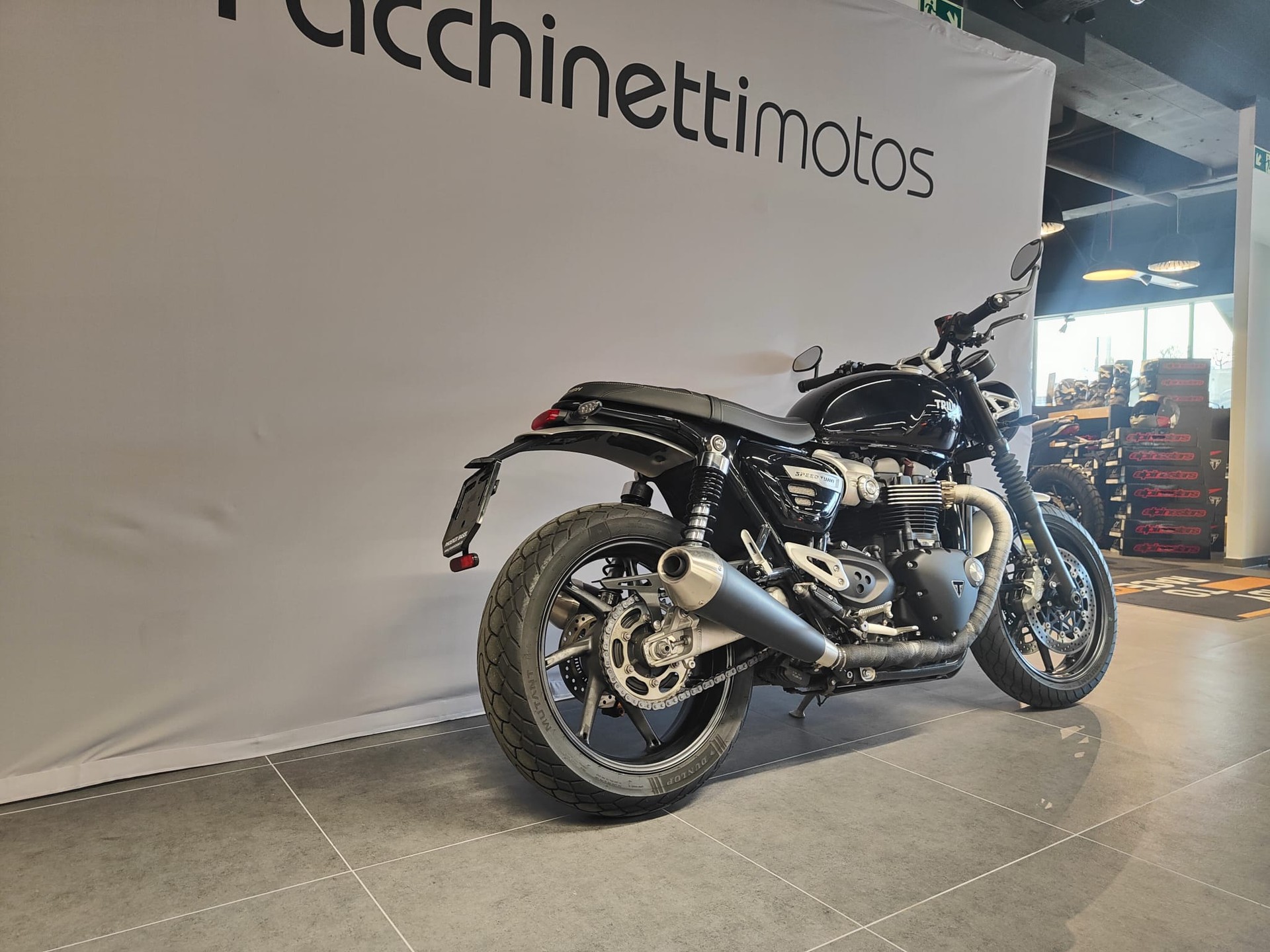 TRIUMPH Speed Twin 1200-showroom-element-2