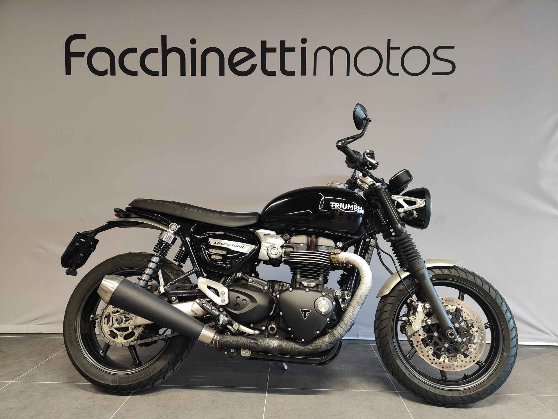 TRIUMPH Speed Twin 1200