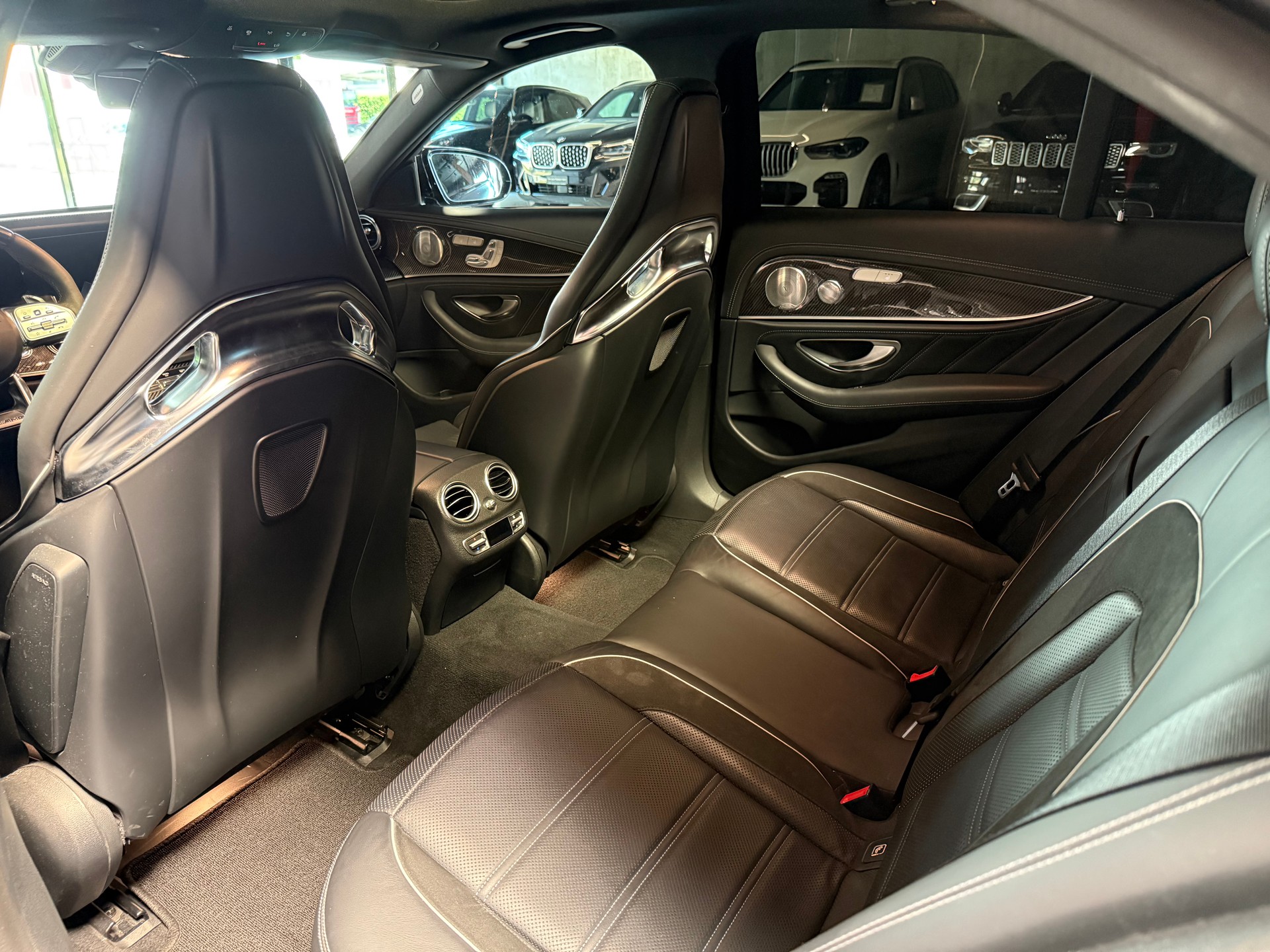 MERCEDES-BENZ E 63 AMG S 4Matic Speedshift MCT-image-9
