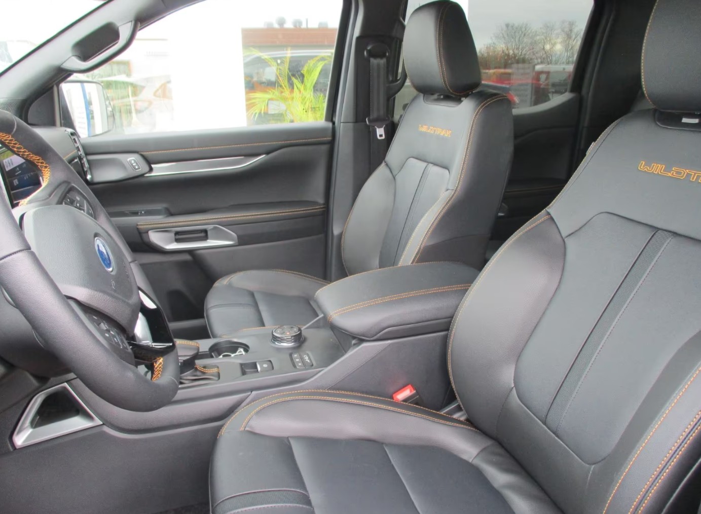 FORD Ranger Wildtrak 2.0 Eco Blue e-4WD Automat-image-2
