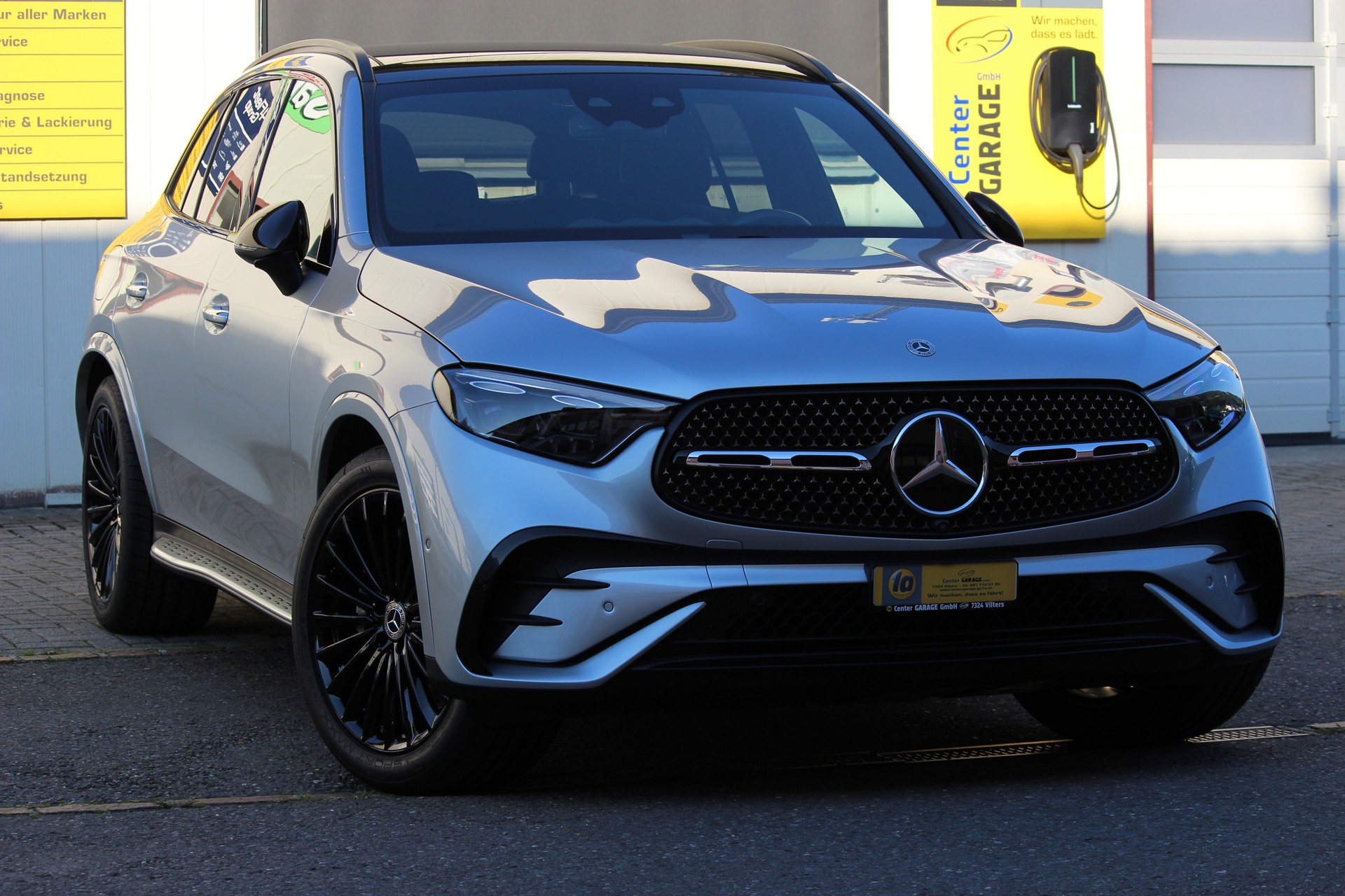 MERCEDES-BENZ GLC 400 e 4Matic 9G-Tronic-showroom-element-3