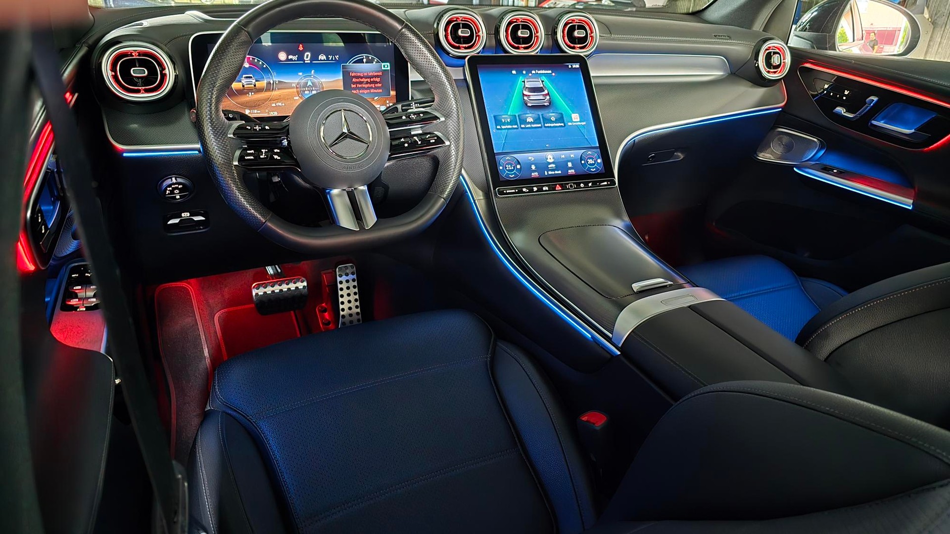 MERCEDES-BENZ GLC 400 e 4Matic 9G-Tronic-image-12