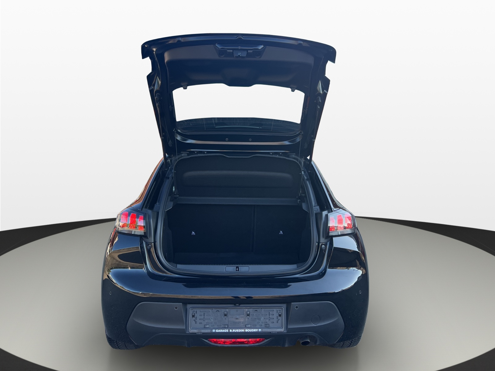 PEUGEOT 208 1.2 PureTech Active Pack-image-19
