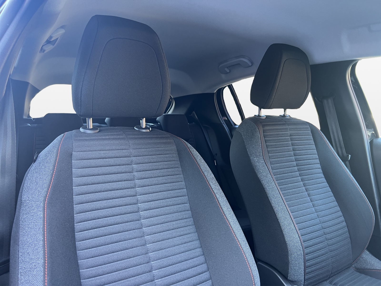 PEUGEOT 208 1.2 PureTech Active Pack-image-15