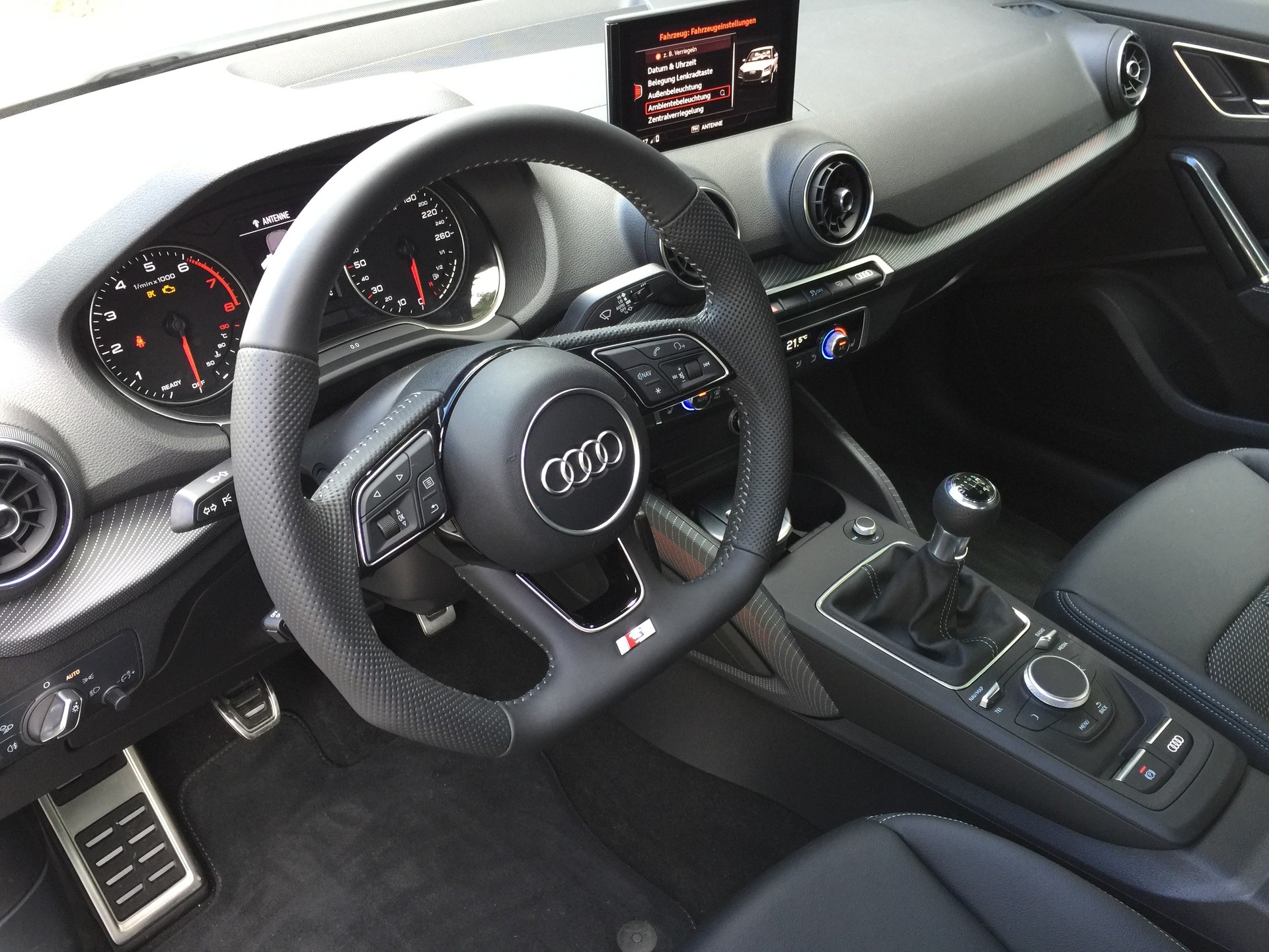 AUDI Q2 TFSI ultra S line | 1. Hand | Frisch MFK 07/2026 | 8-fach Alus-image-3