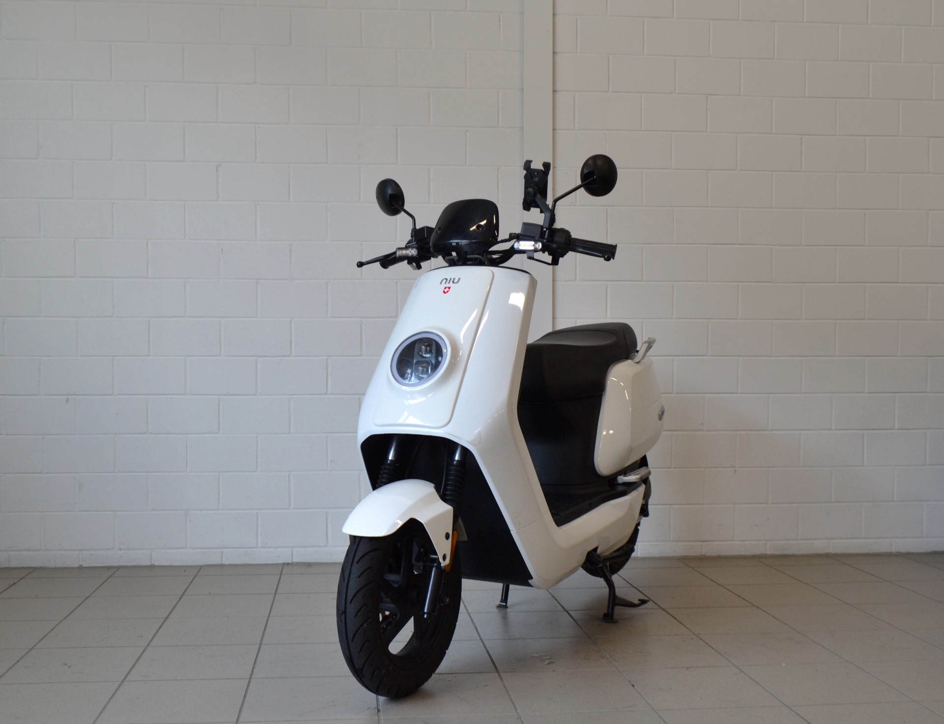 NIU N Sport-showroom-element-1