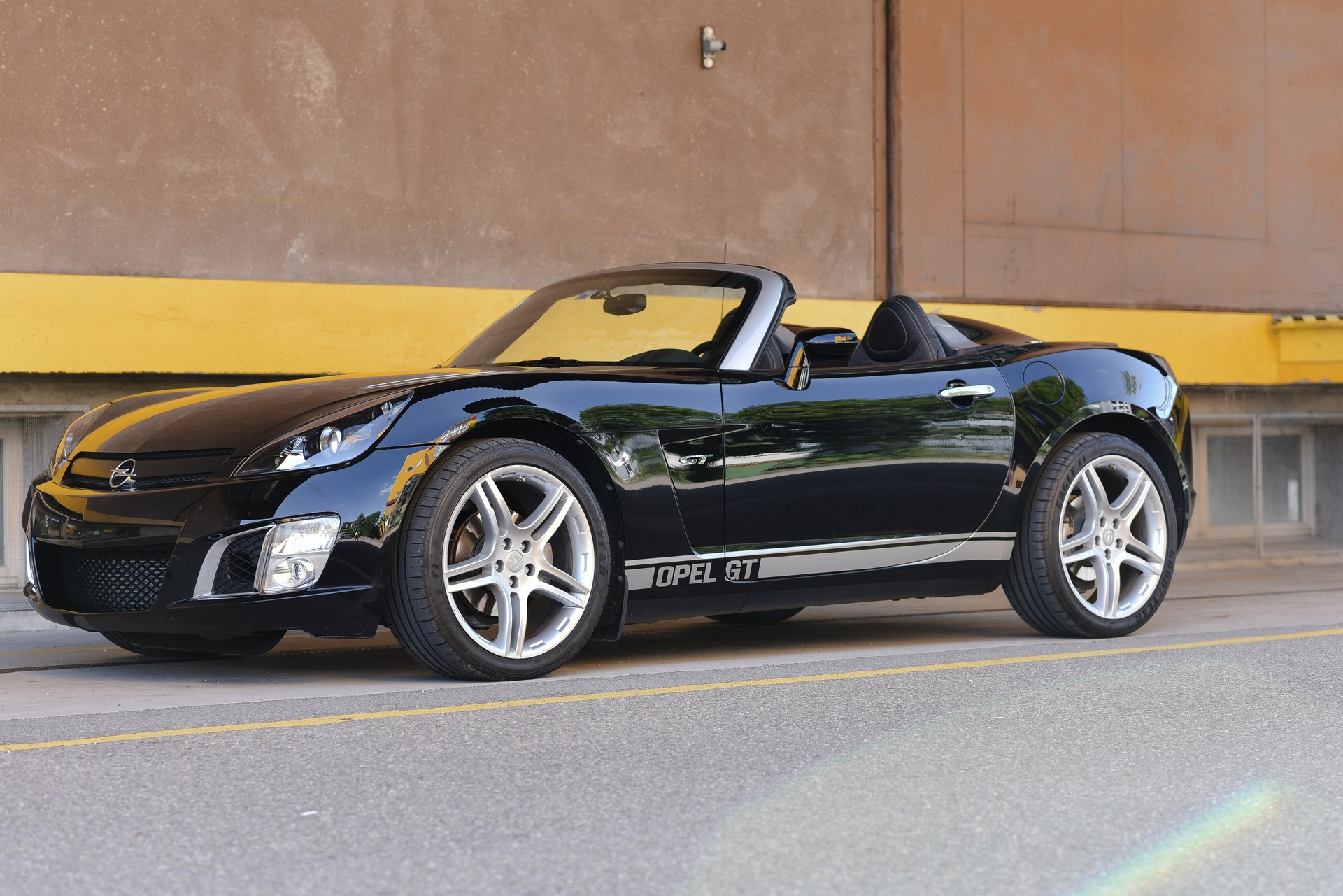 OPEL GT 2.0 Turbo-image-8