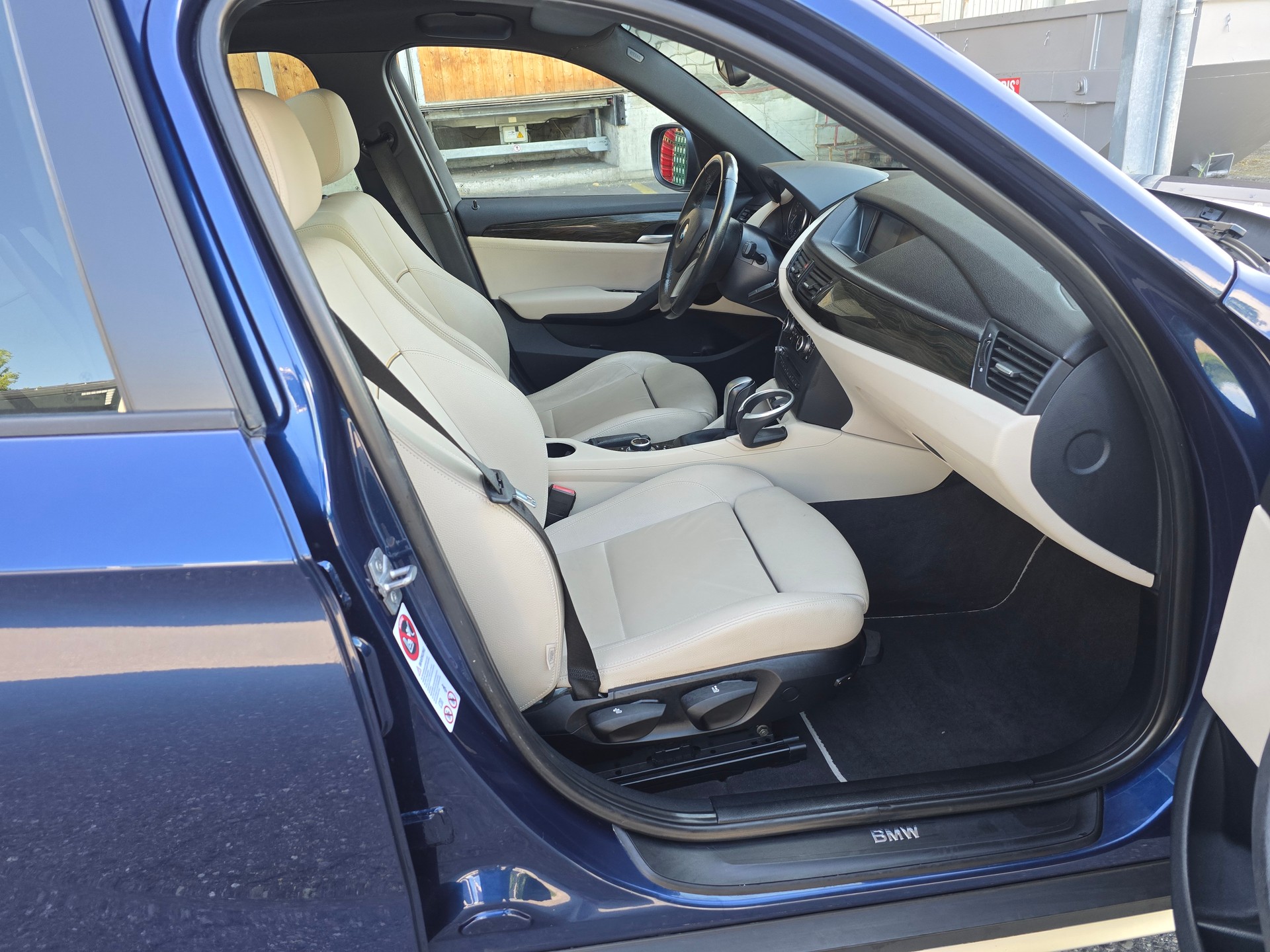 BMW X1 xDrive 20d Steptronic-image-6