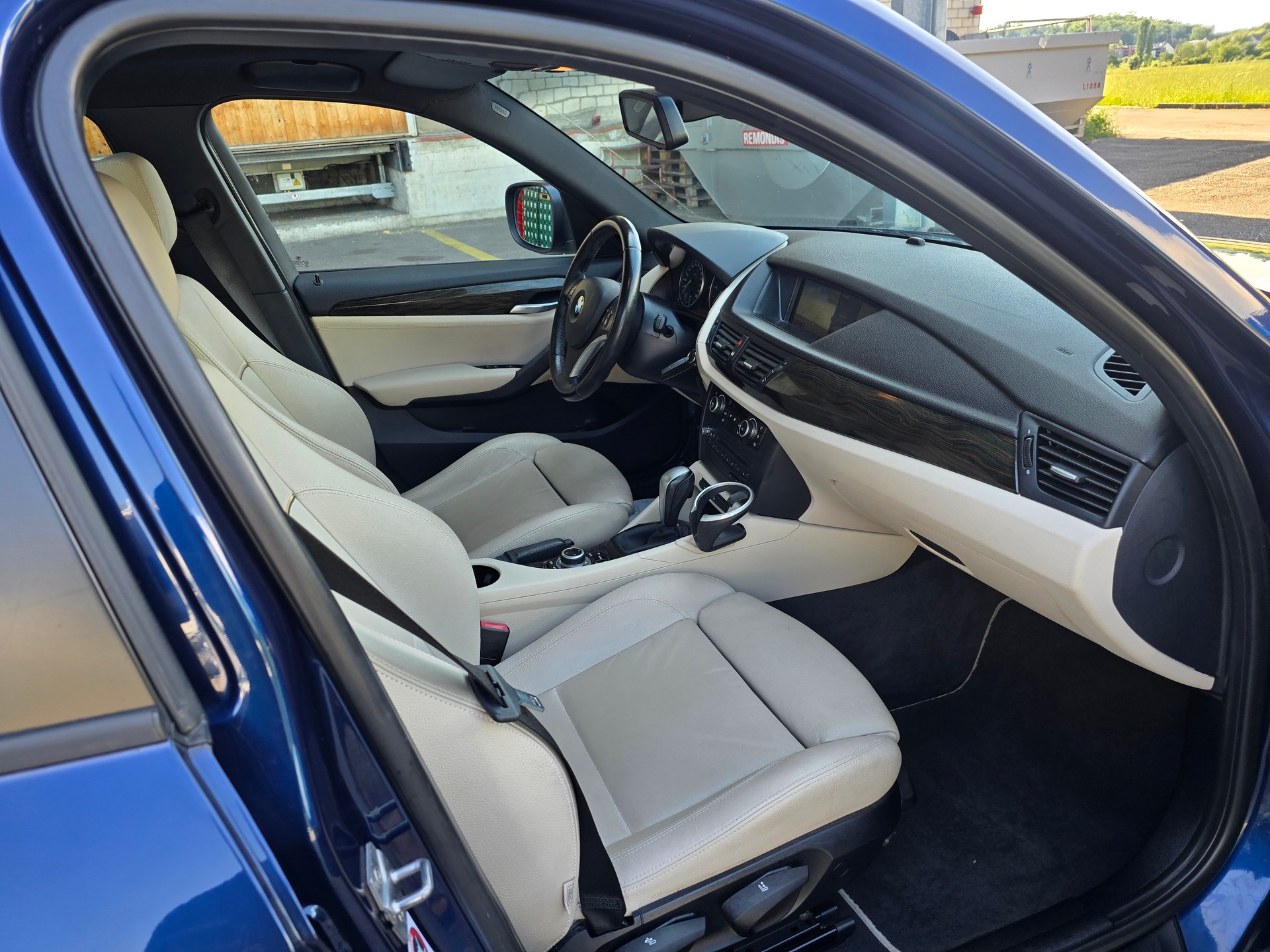 BMW X1 xDrive 20d Steptronic-image-7
