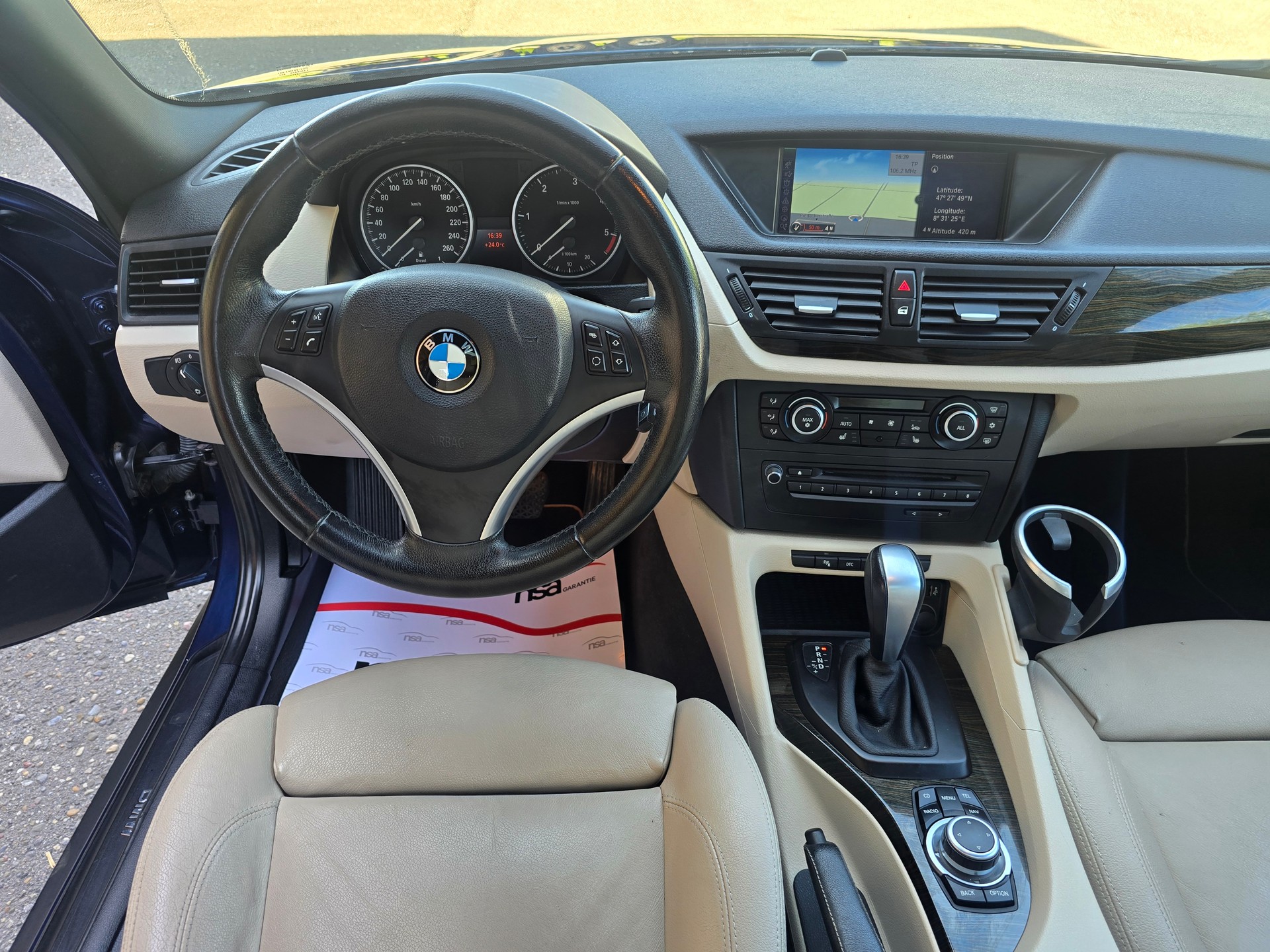 BMW X1 xDrive 20d Steptronic-image-16