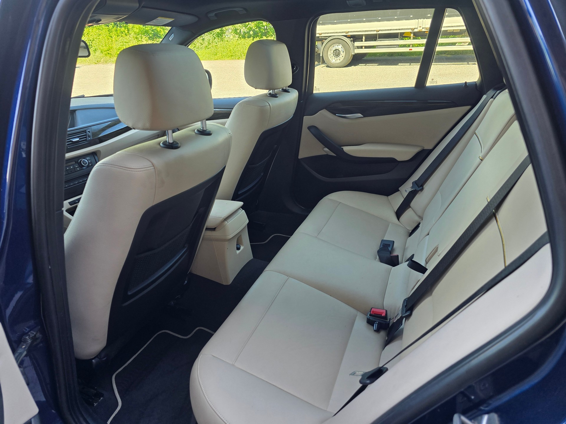 BMW X1 xDrive 20d Steptronic-image-11