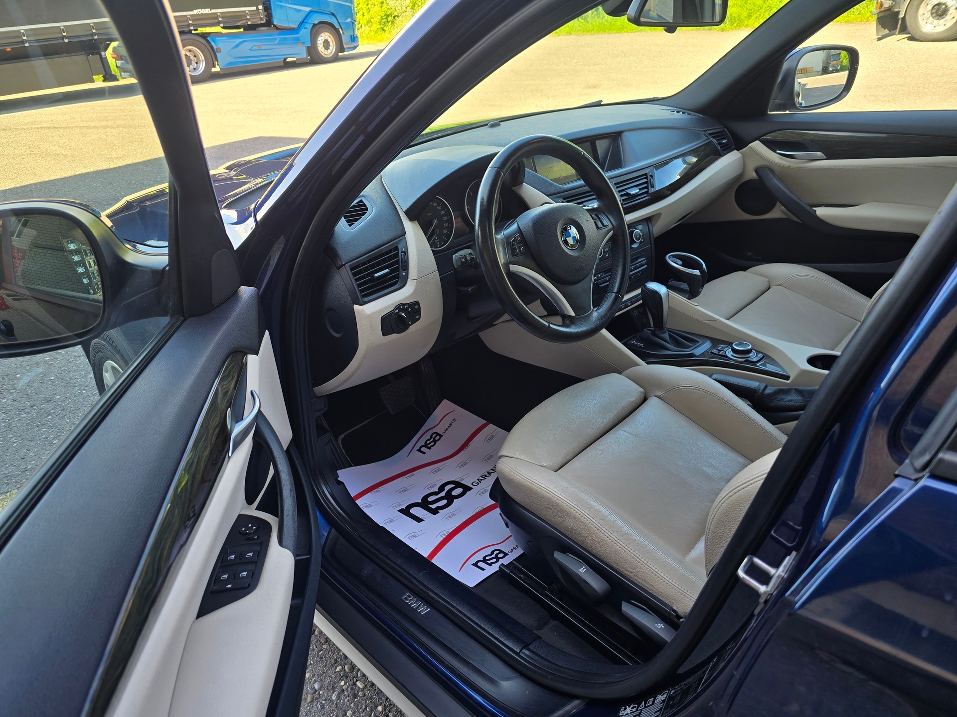 BMW X1 xDrive 20d Steptronic-image-15