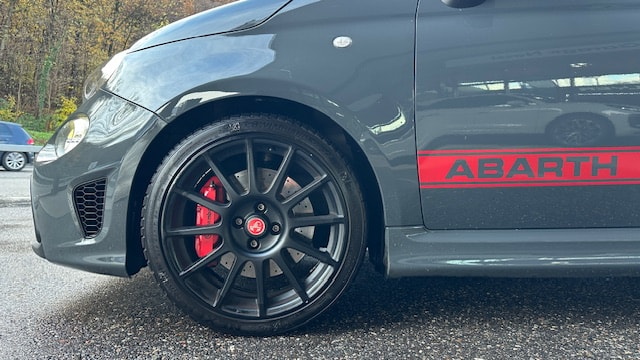FIAT 695C 1.4 16V Turbo Abarth XSR Yamaha Dualogic-image-8