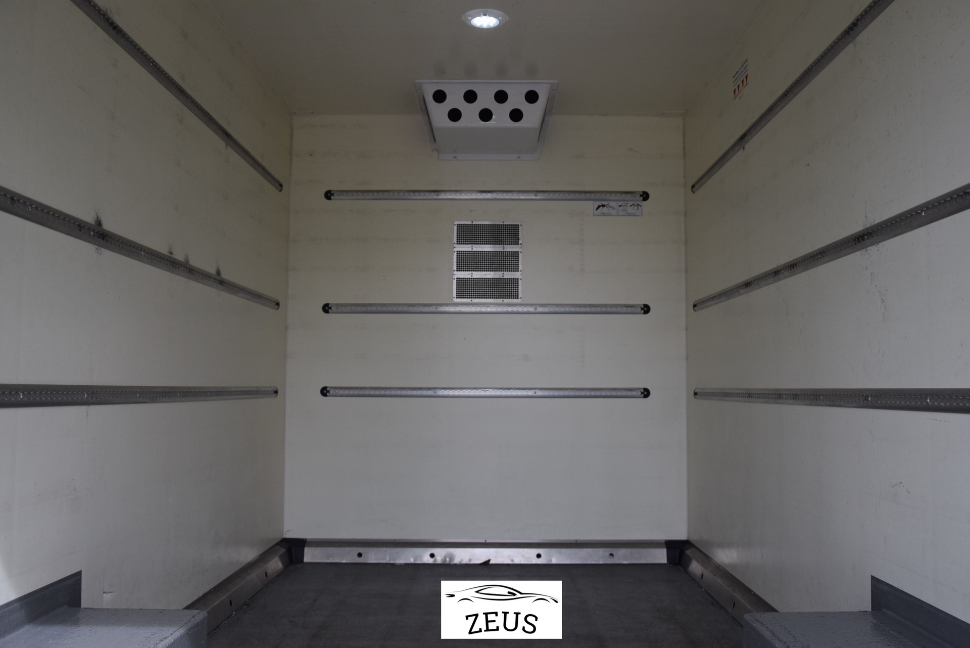 RENAULT Master T35 dCi165 L3-image-8