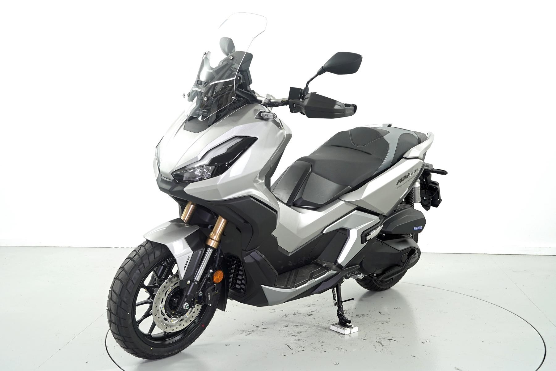 HONDA ADV 350-showroom-element-2