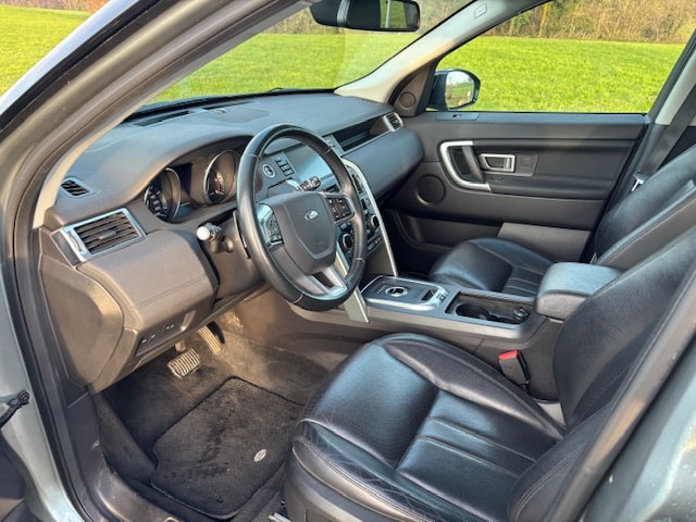LAND ROVER DISCOVERY SPORT-image-7