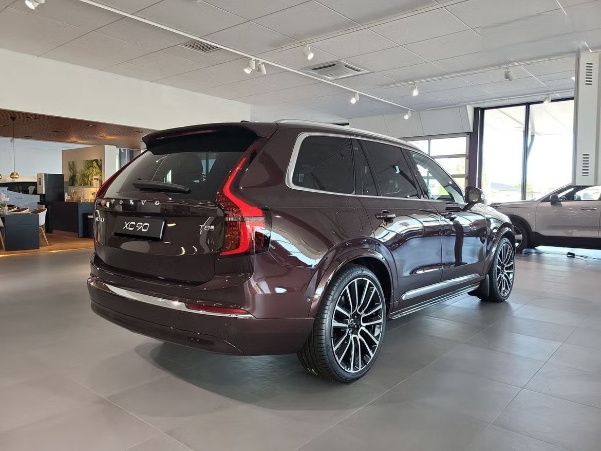 VOLVO XC90 T8 eAWD PluginHybrid Ultra Bright Geartronic-image-2