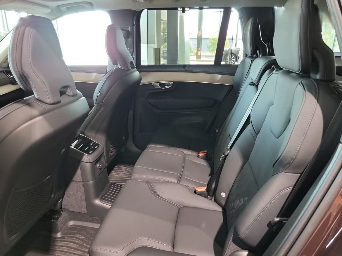 VOLVO XC90 T8 eAWD PluginHybrid Ultra Bright Geartronic-image-7